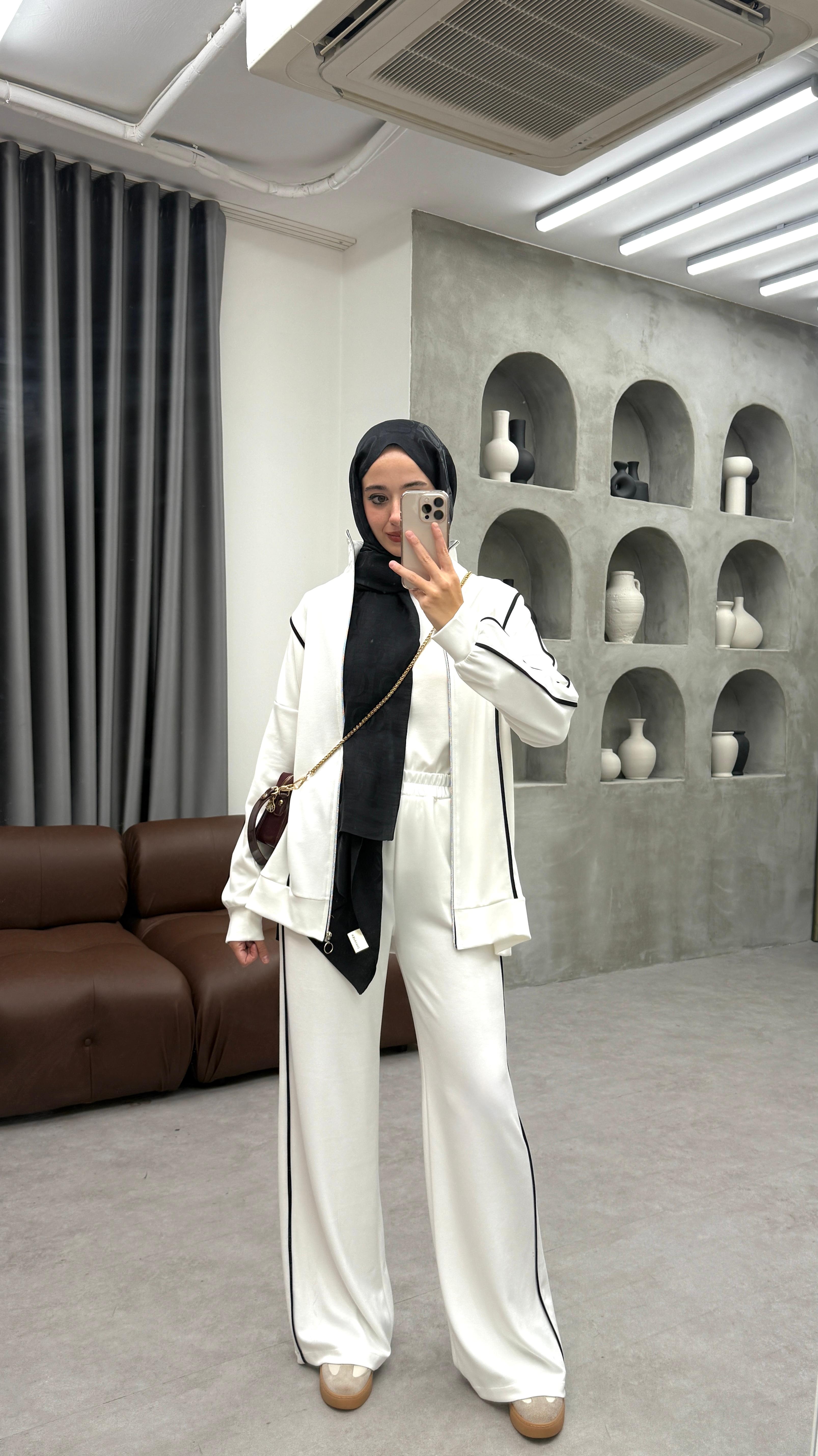 Oysh Şeritli Takım - Beyaz