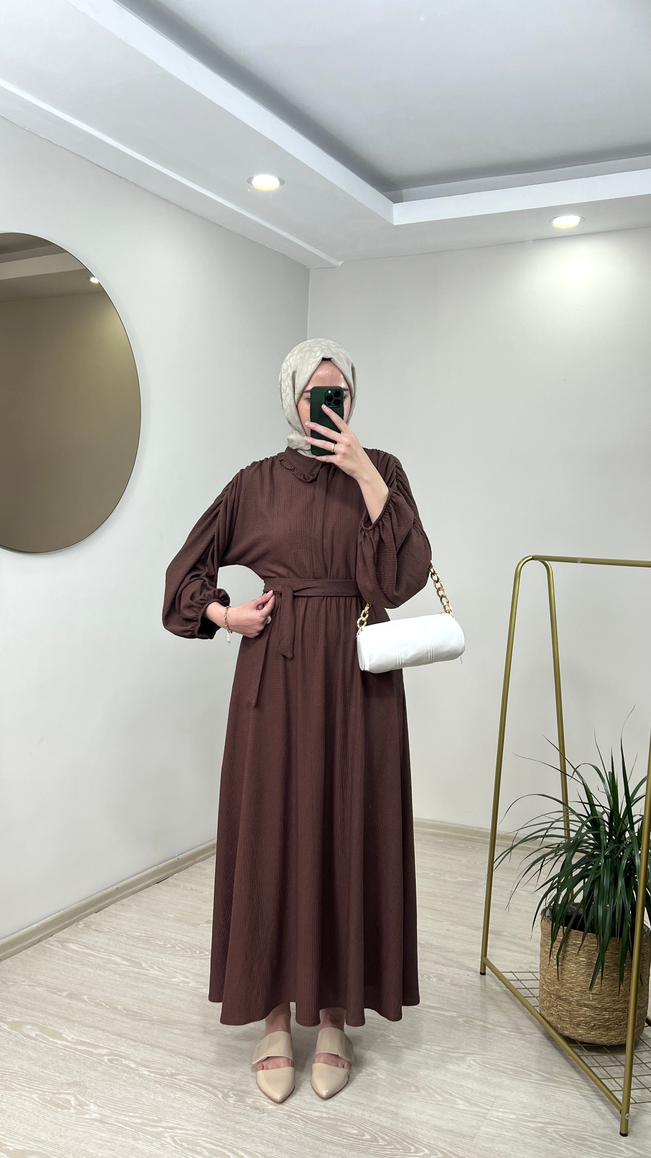 Mina Elbise