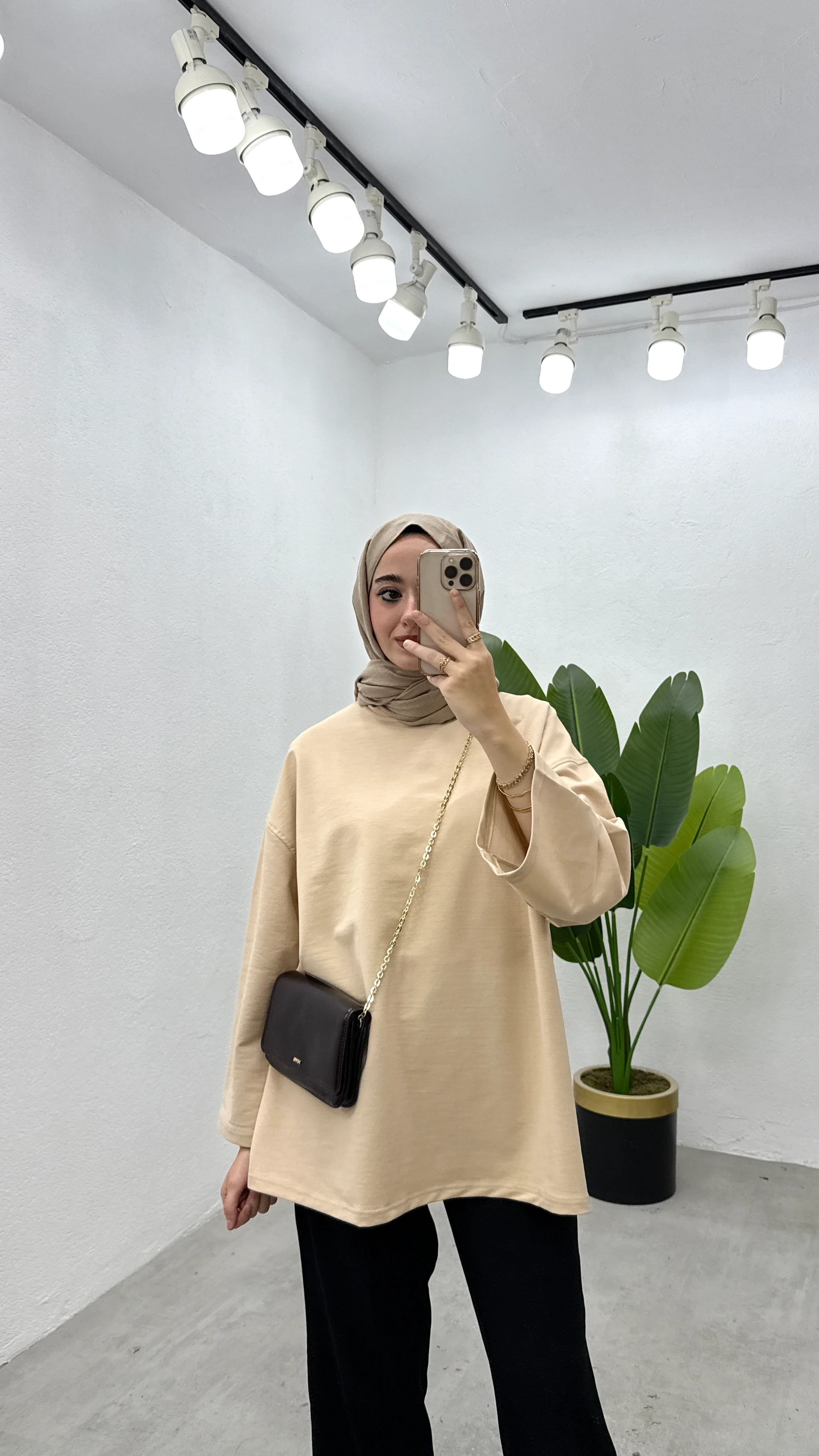 Basic Sweatshirt - Camel