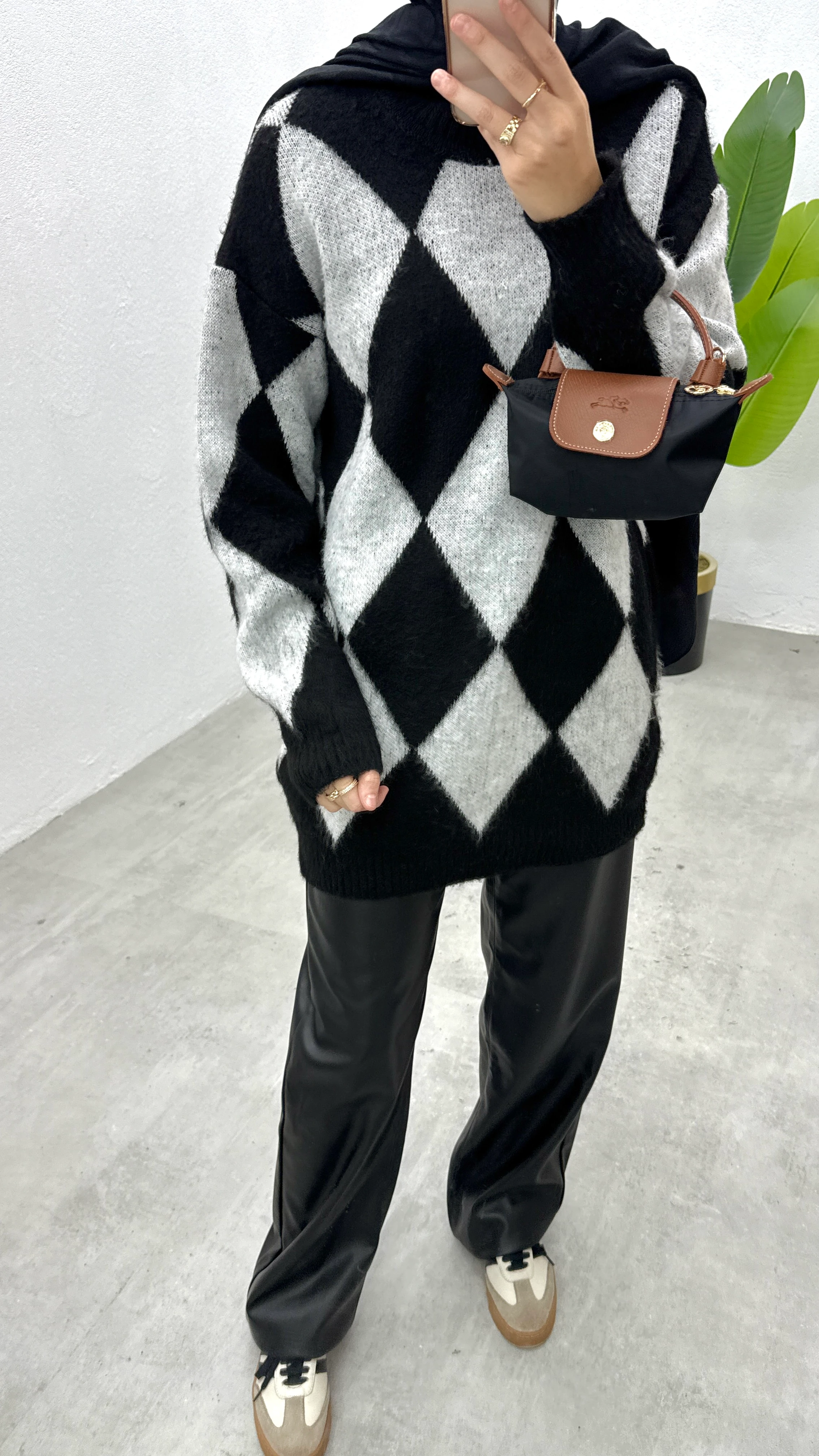 Baklava Desen Kazak - Siyah