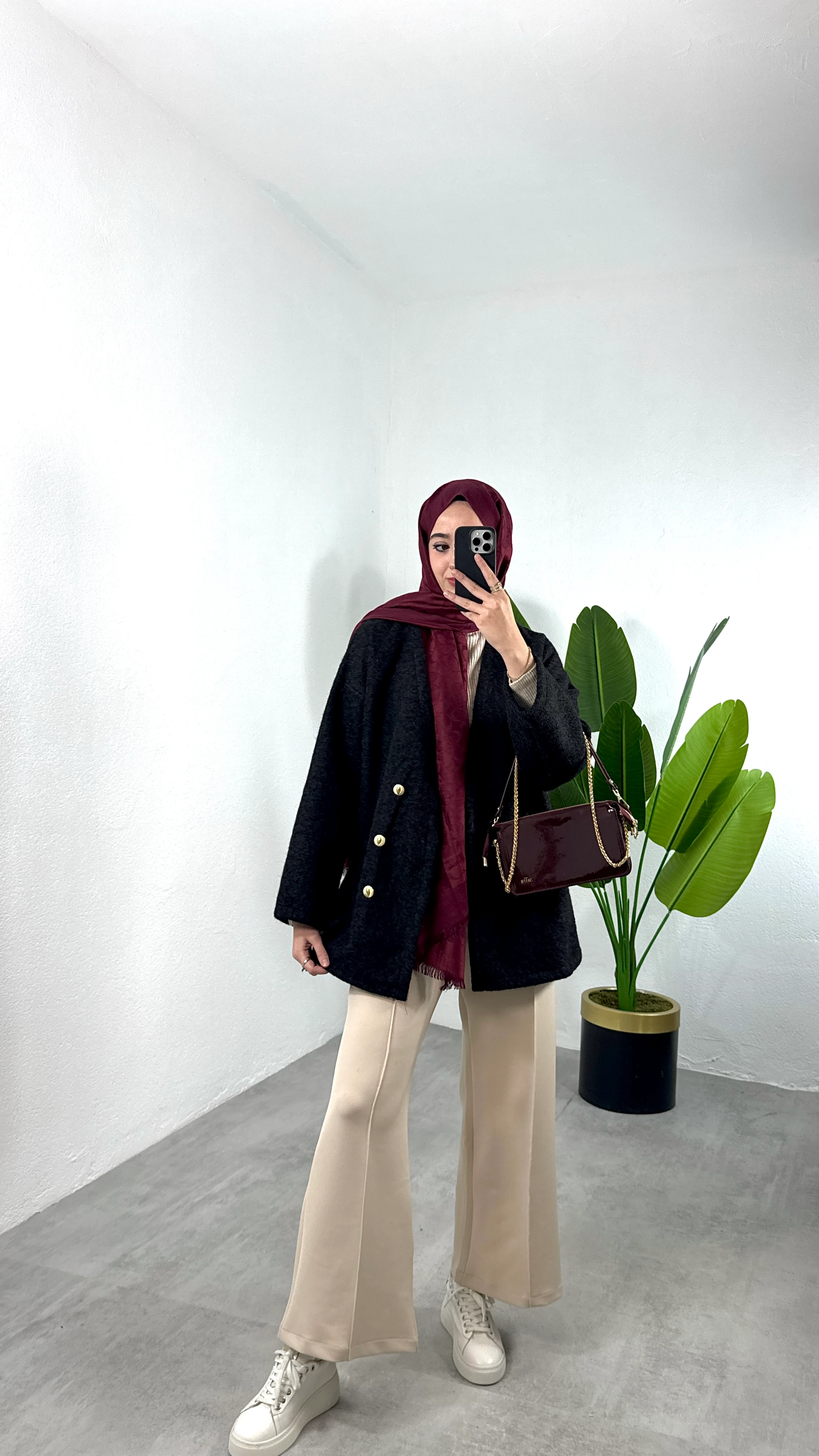 Gold Düğmeli Buklet Ceket