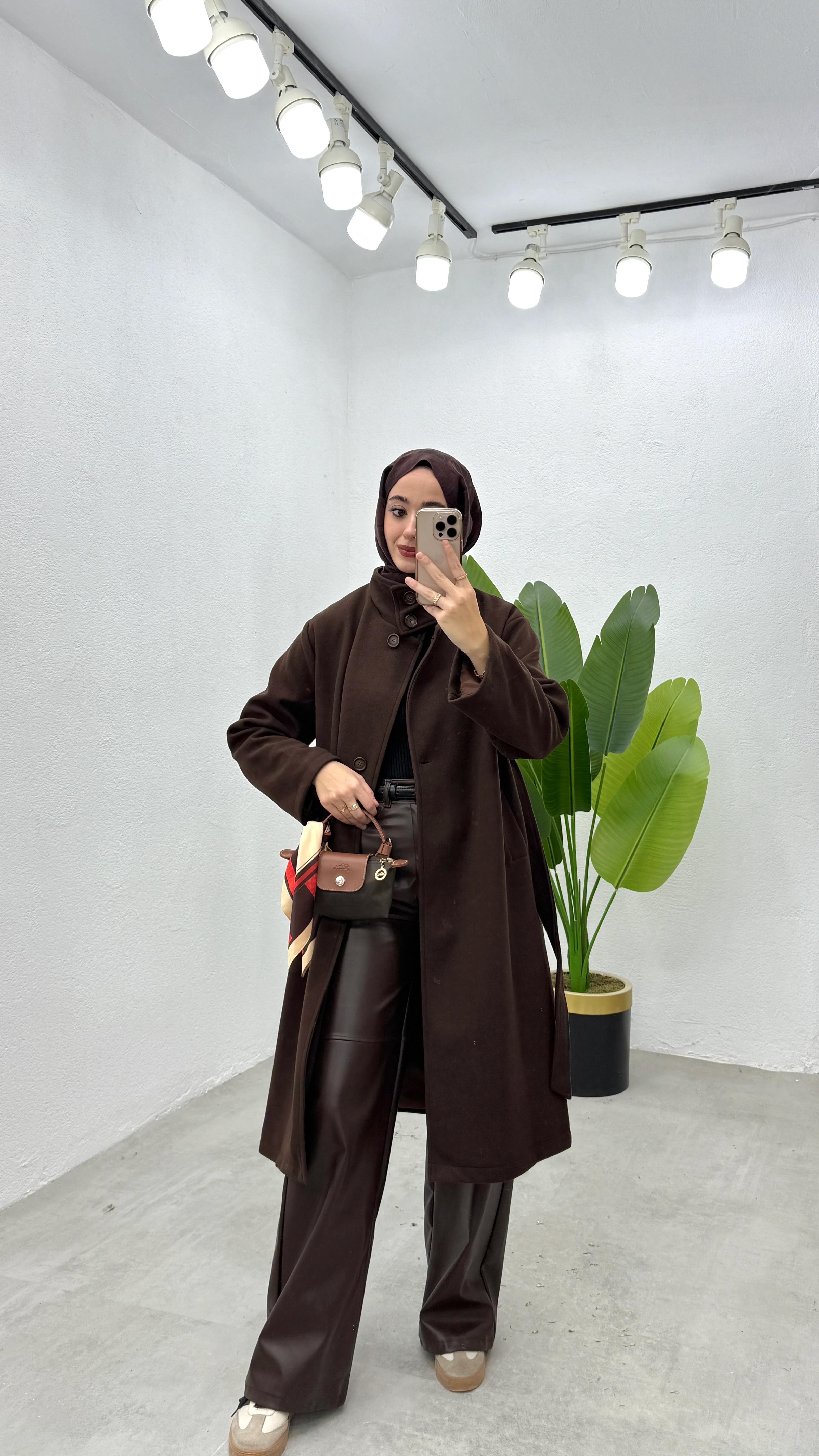 Uzun Dik Yaka Kaşe Kaban - Kahve