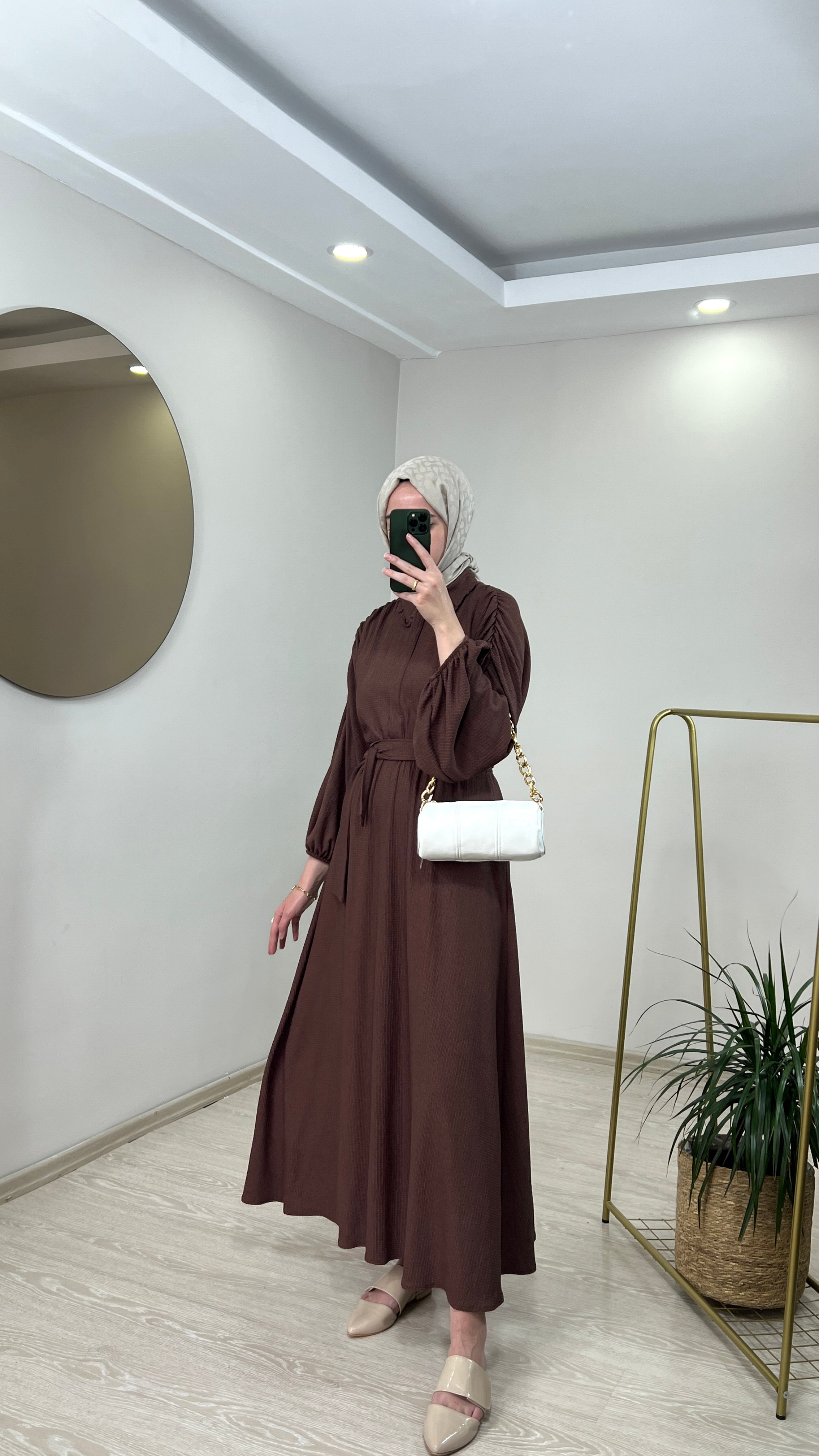 Mina Elbise