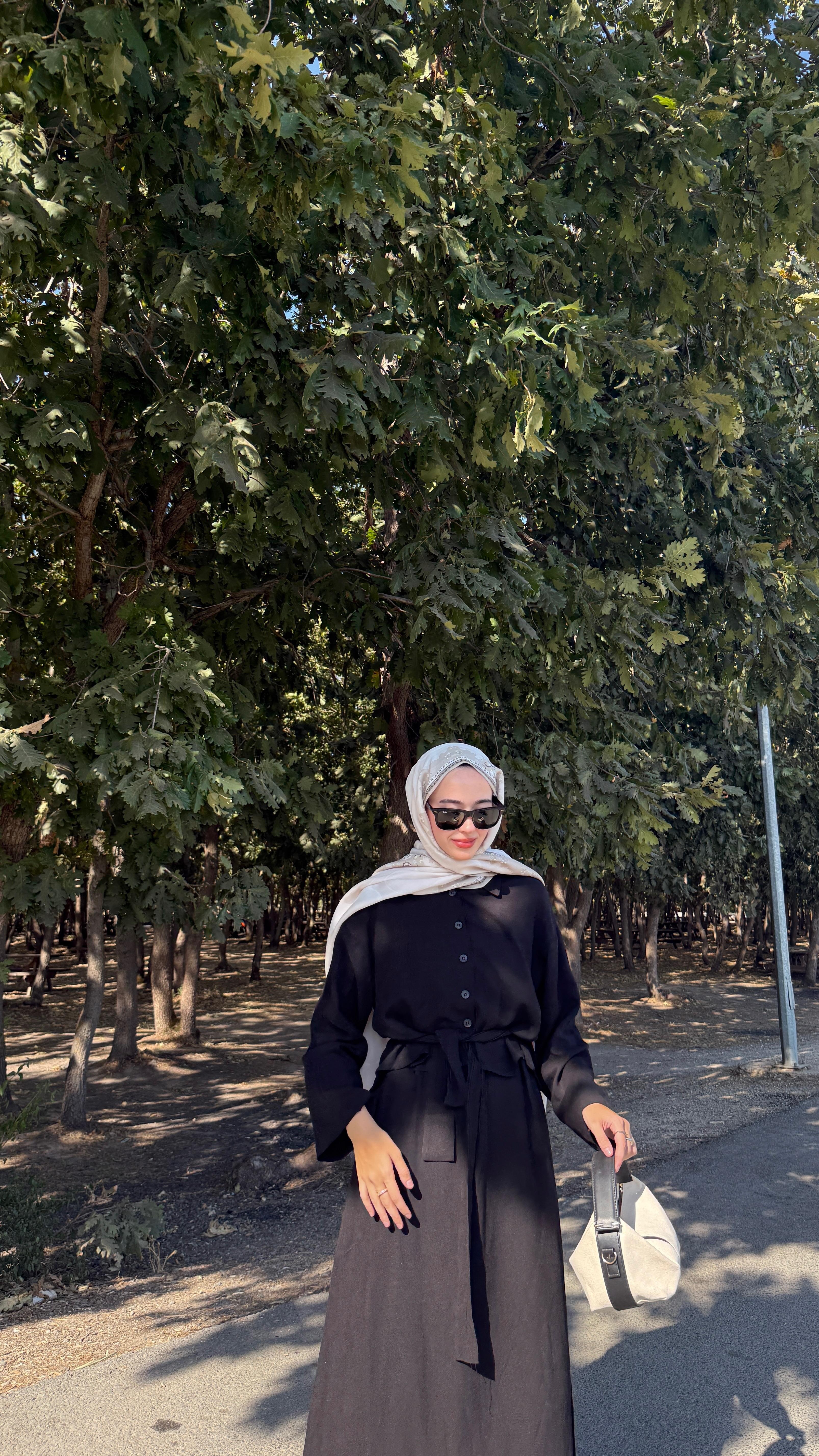 Siyah
