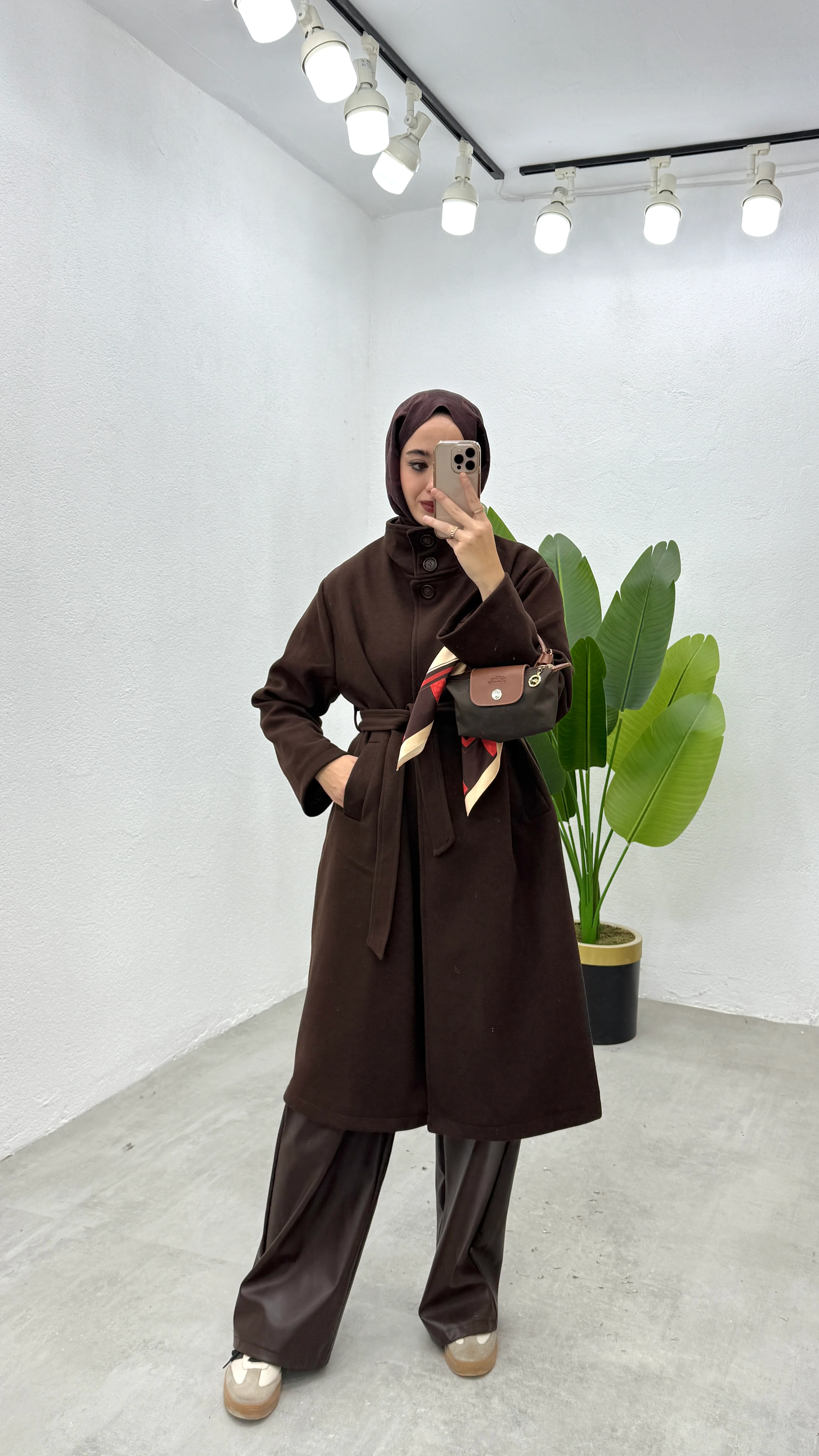 Uzun Dik Yaka Kaşe Kaban - Kahve