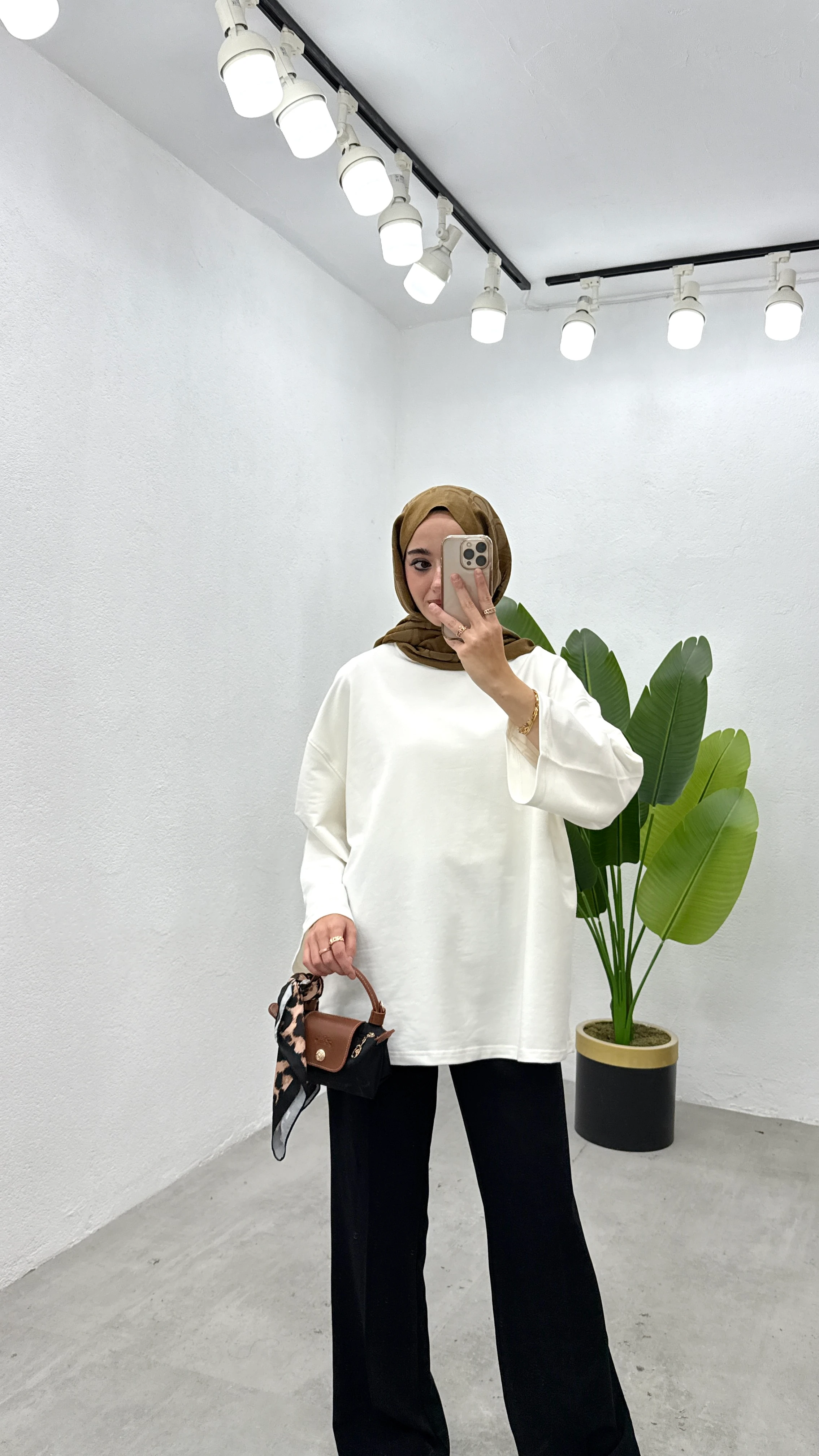 Basic Sweatshirt - Beyaz