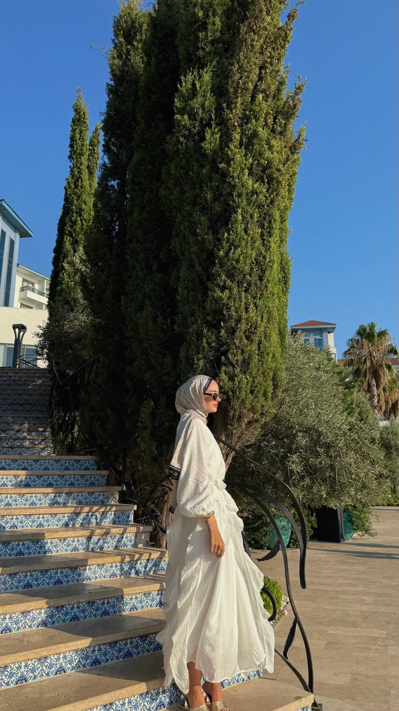 Violet Pelerin Elbise - Beyaz