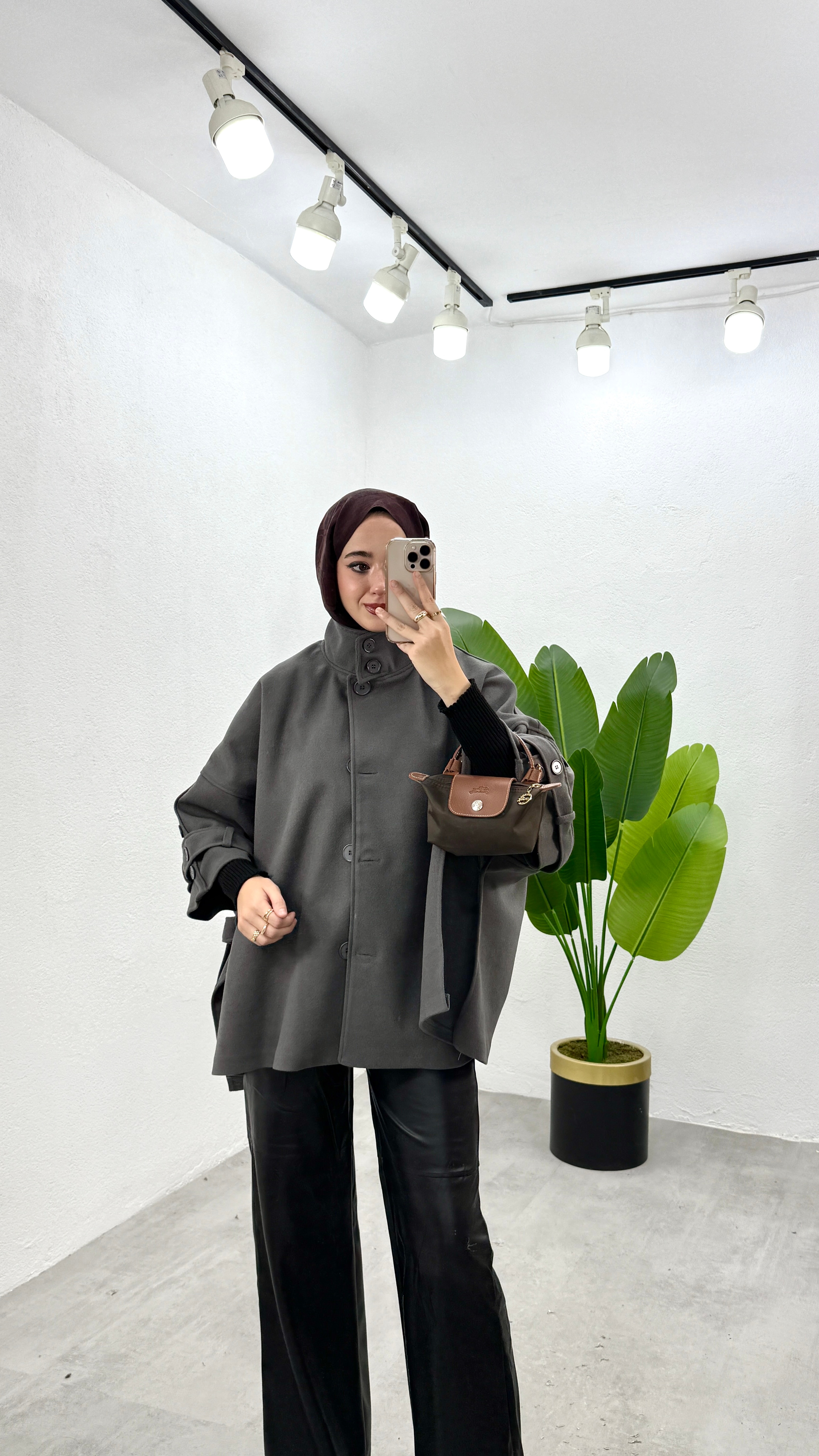 Kolları Apoletli Kaşe Pelerin - Füme