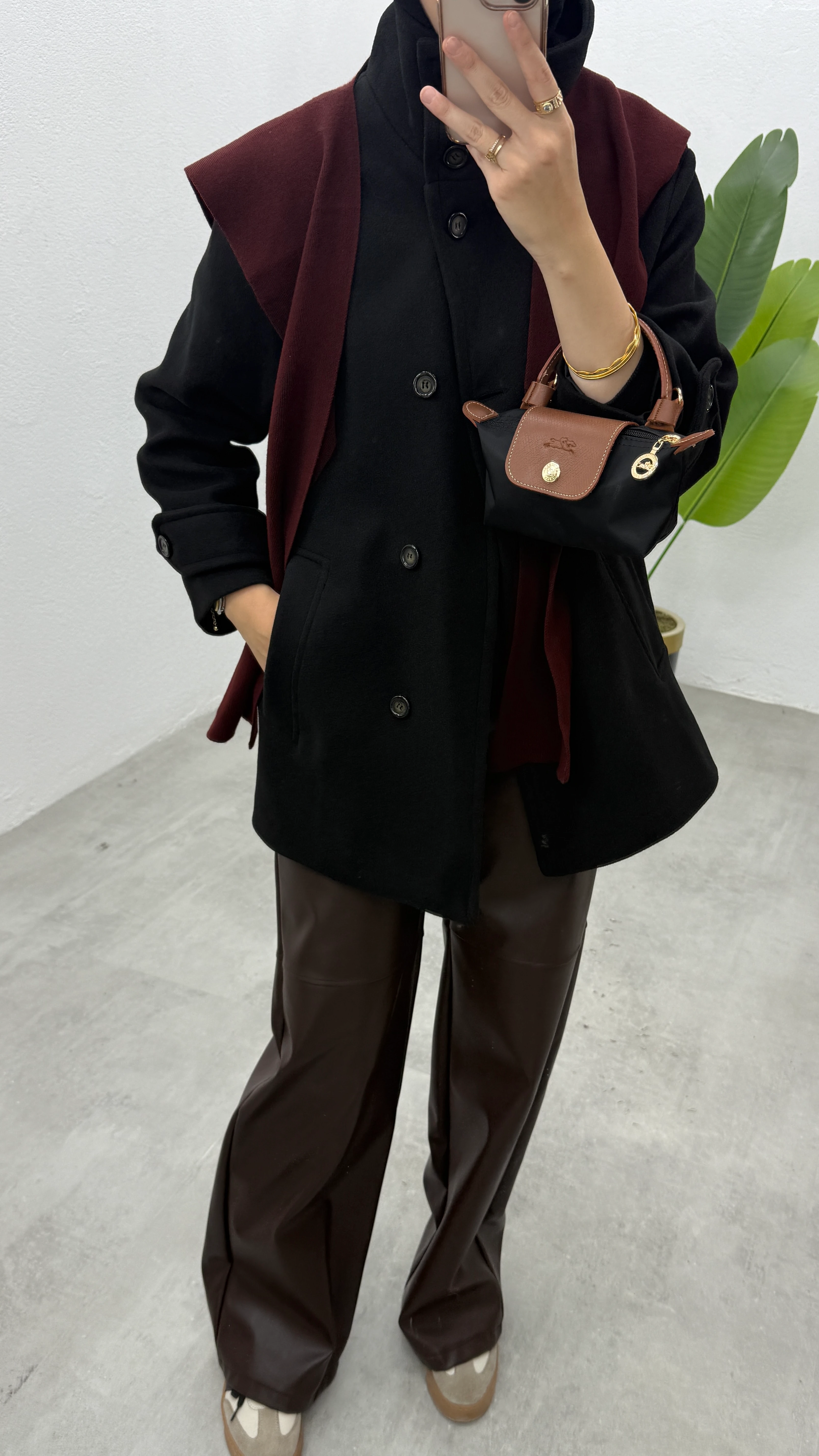 Dik Yaka Kaşe Kaban - Siyah