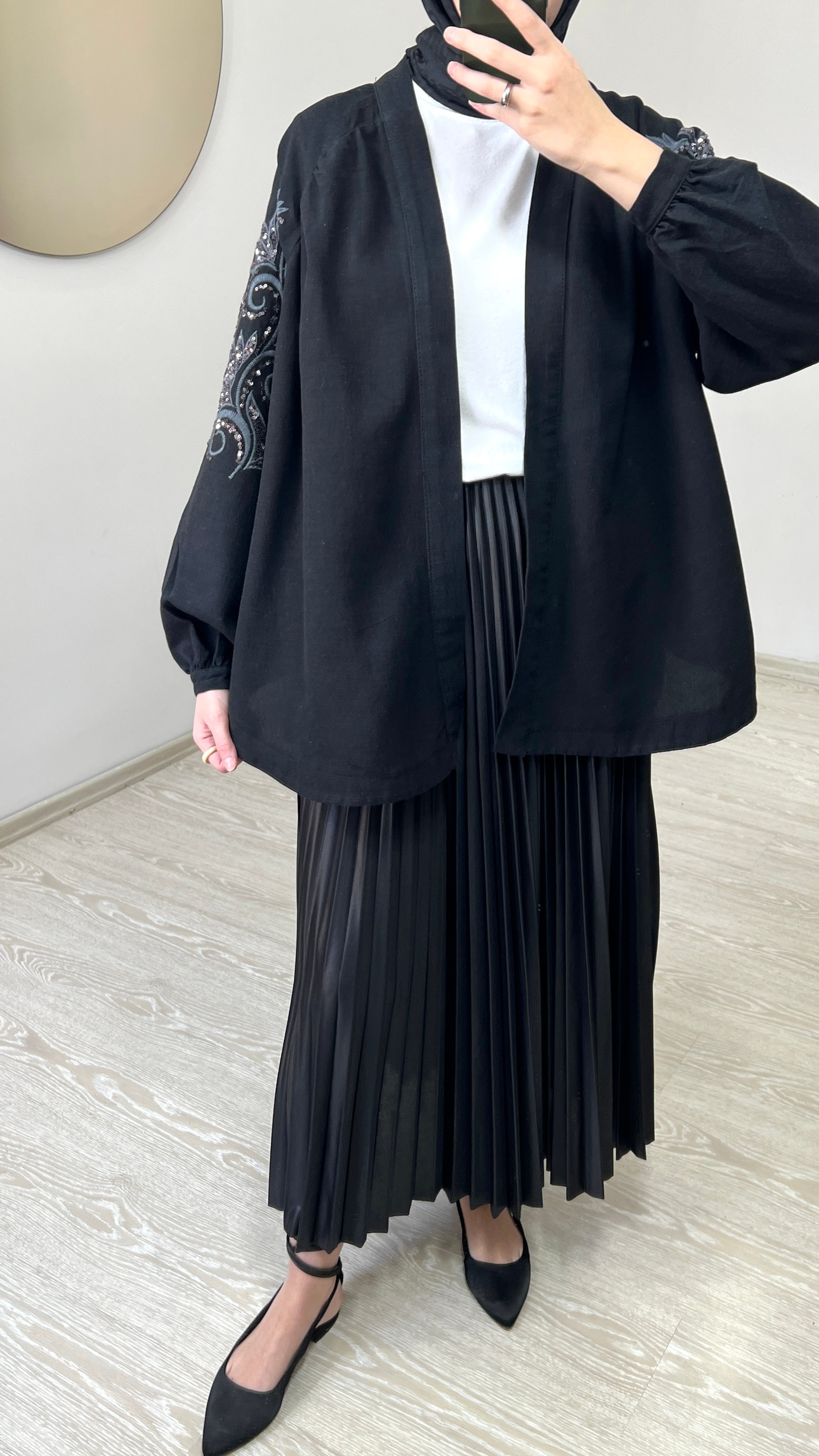 Zambak Desenli Keten Kimono - Siyah
