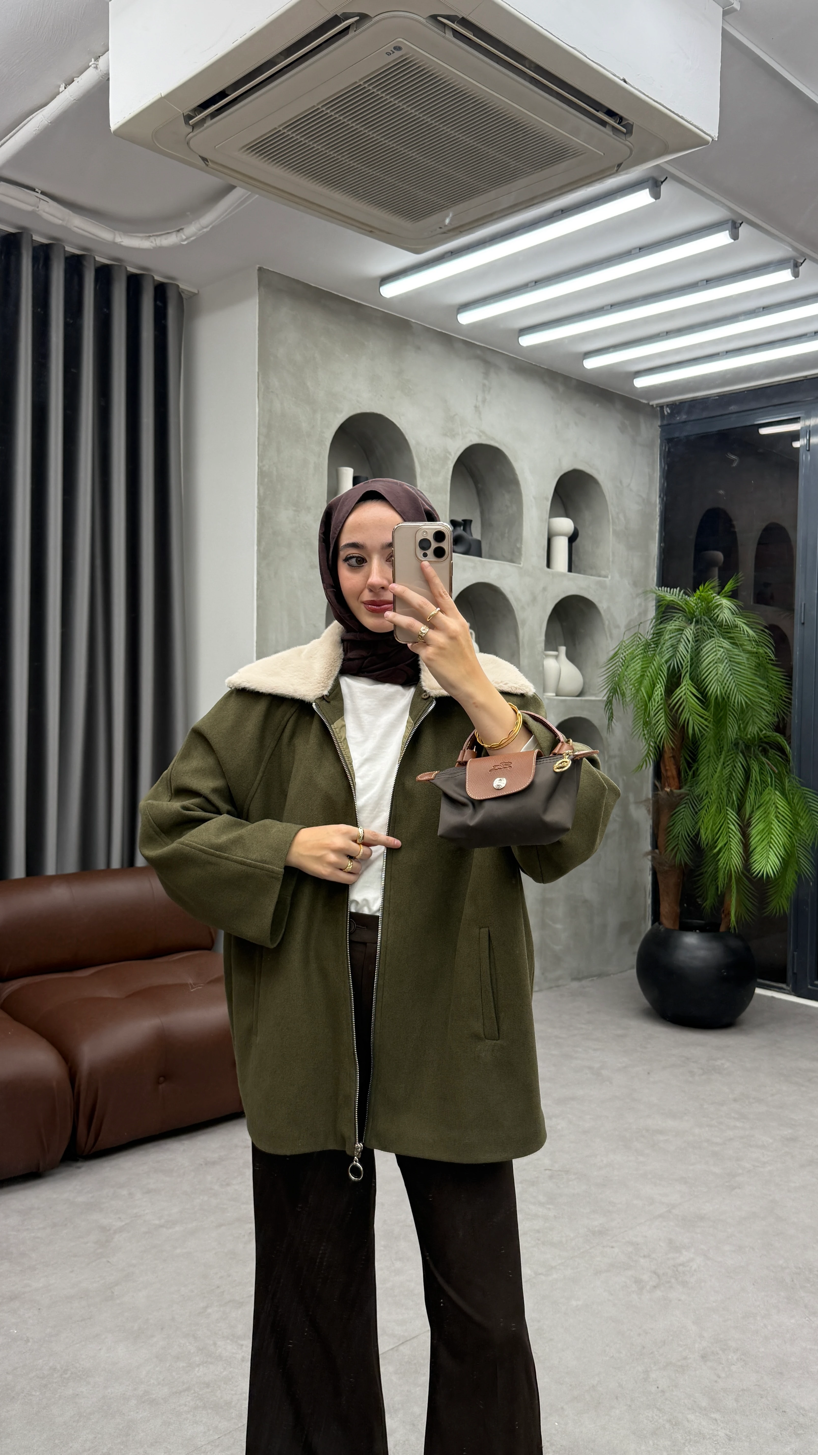 Yakası Kürklü Kaşe Mont - Yeşil