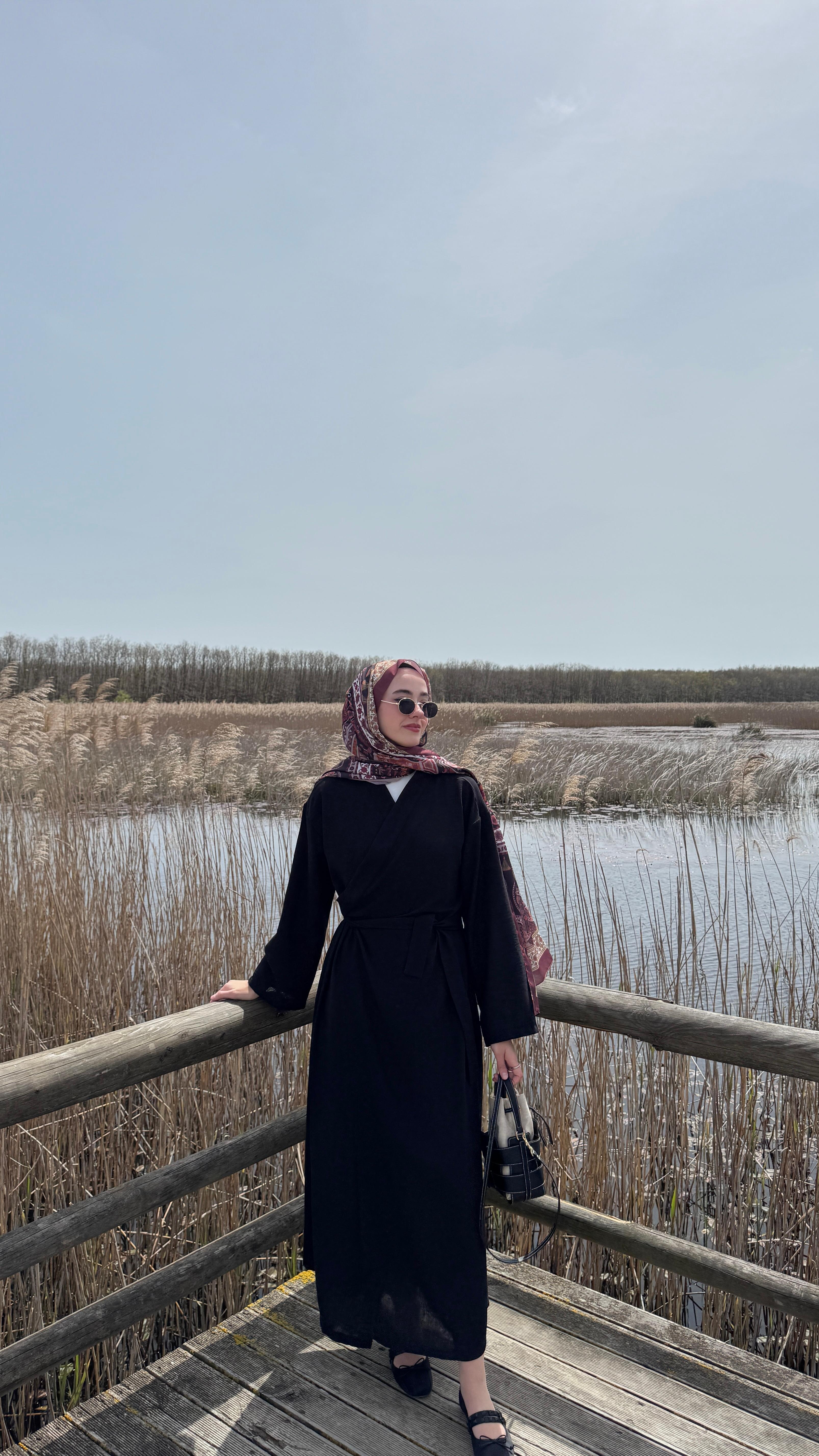 Keten Bağlamalı Abaya