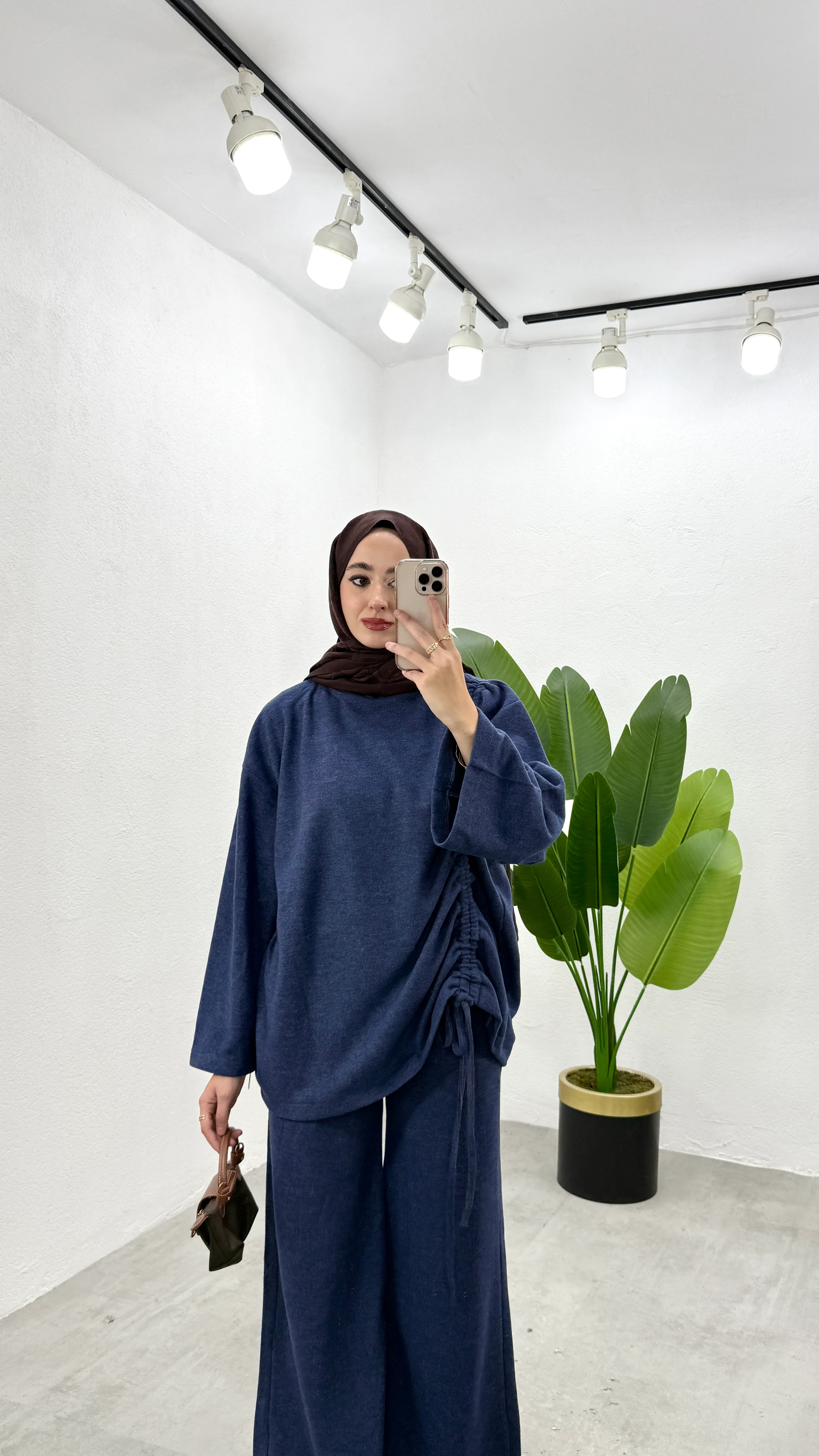 Bluzu Yandan Biyeli Takım