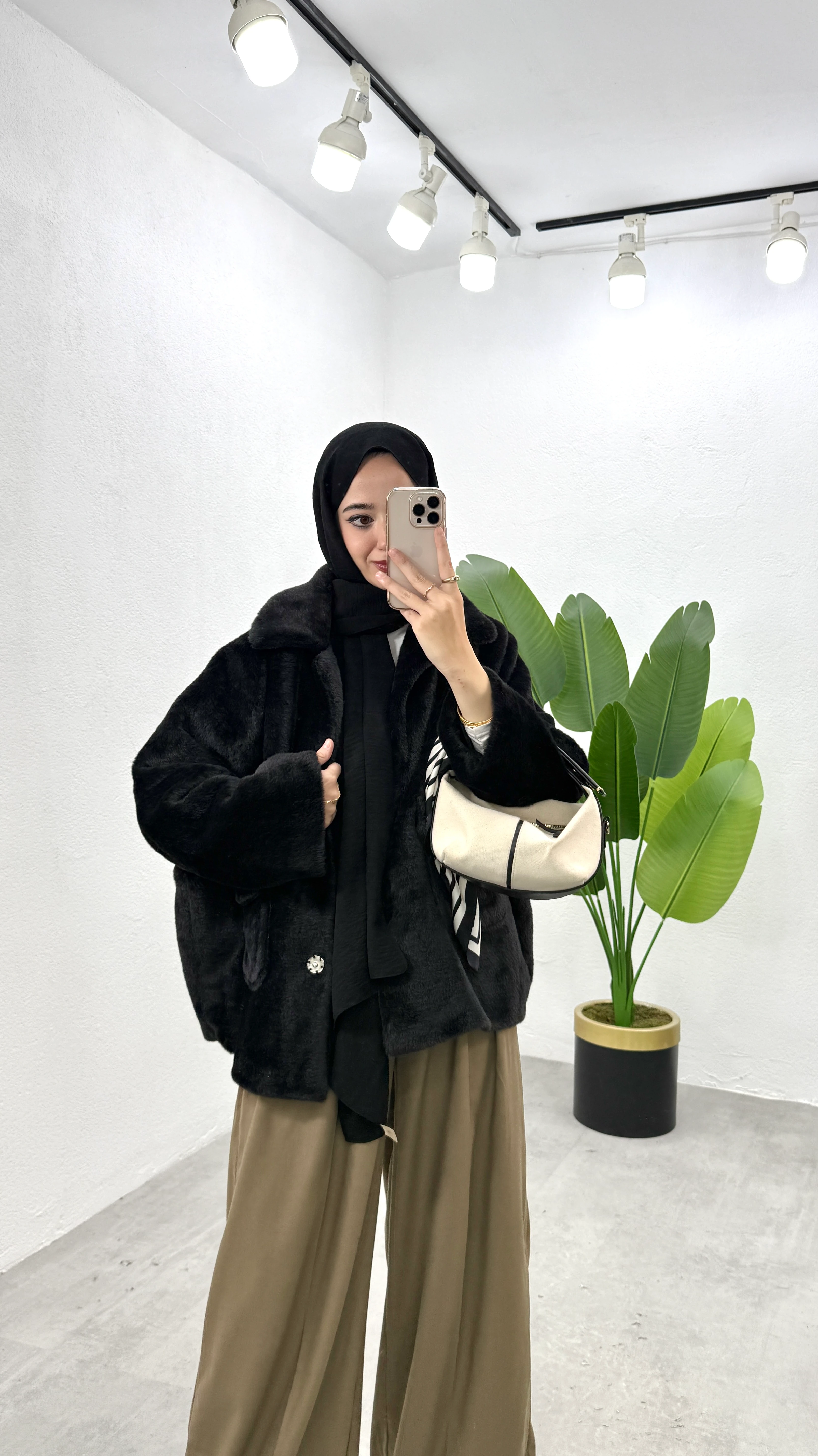 Roma Premium Kürk - Siyah