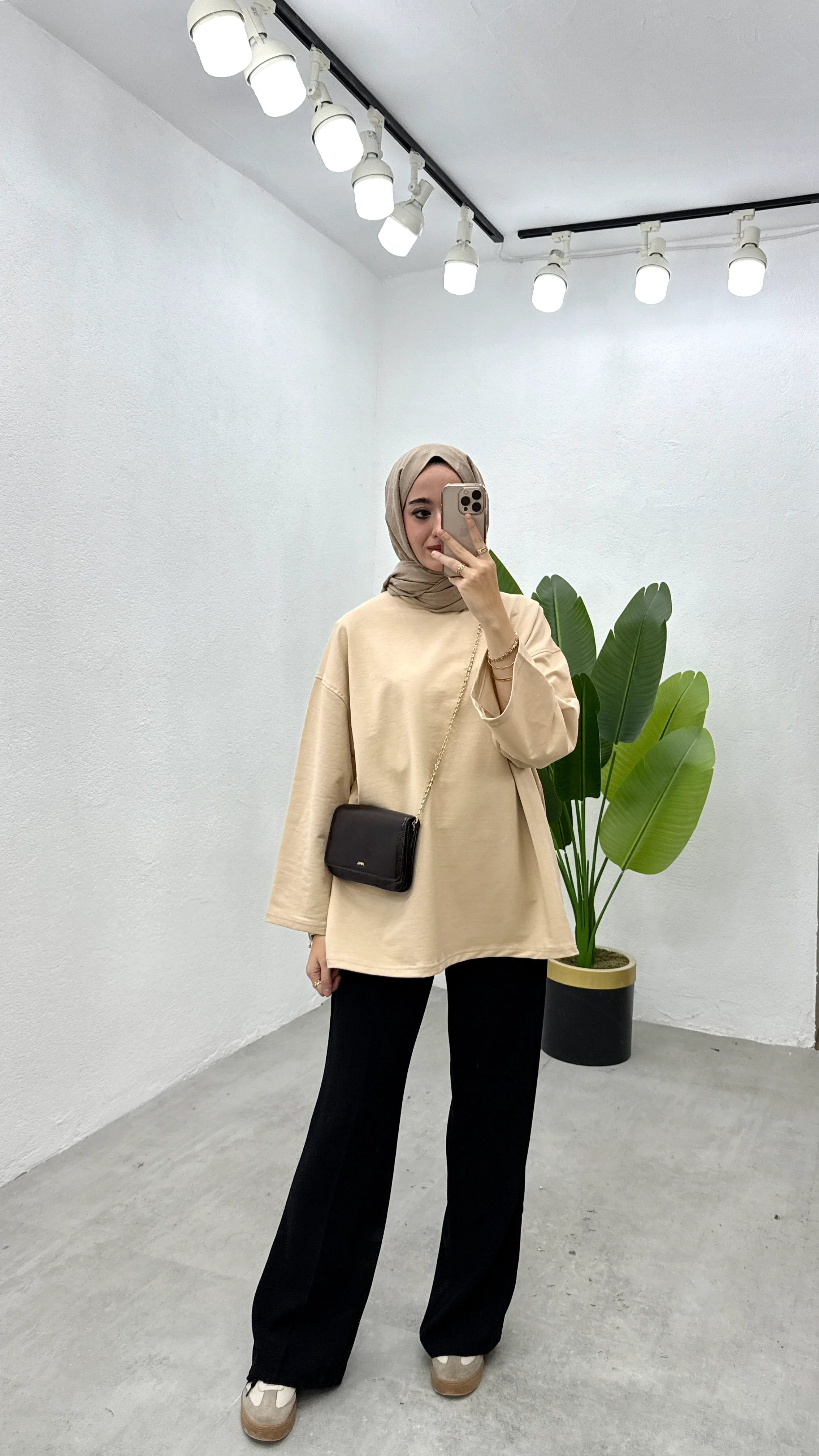 Basic Sweatshirt - Camel