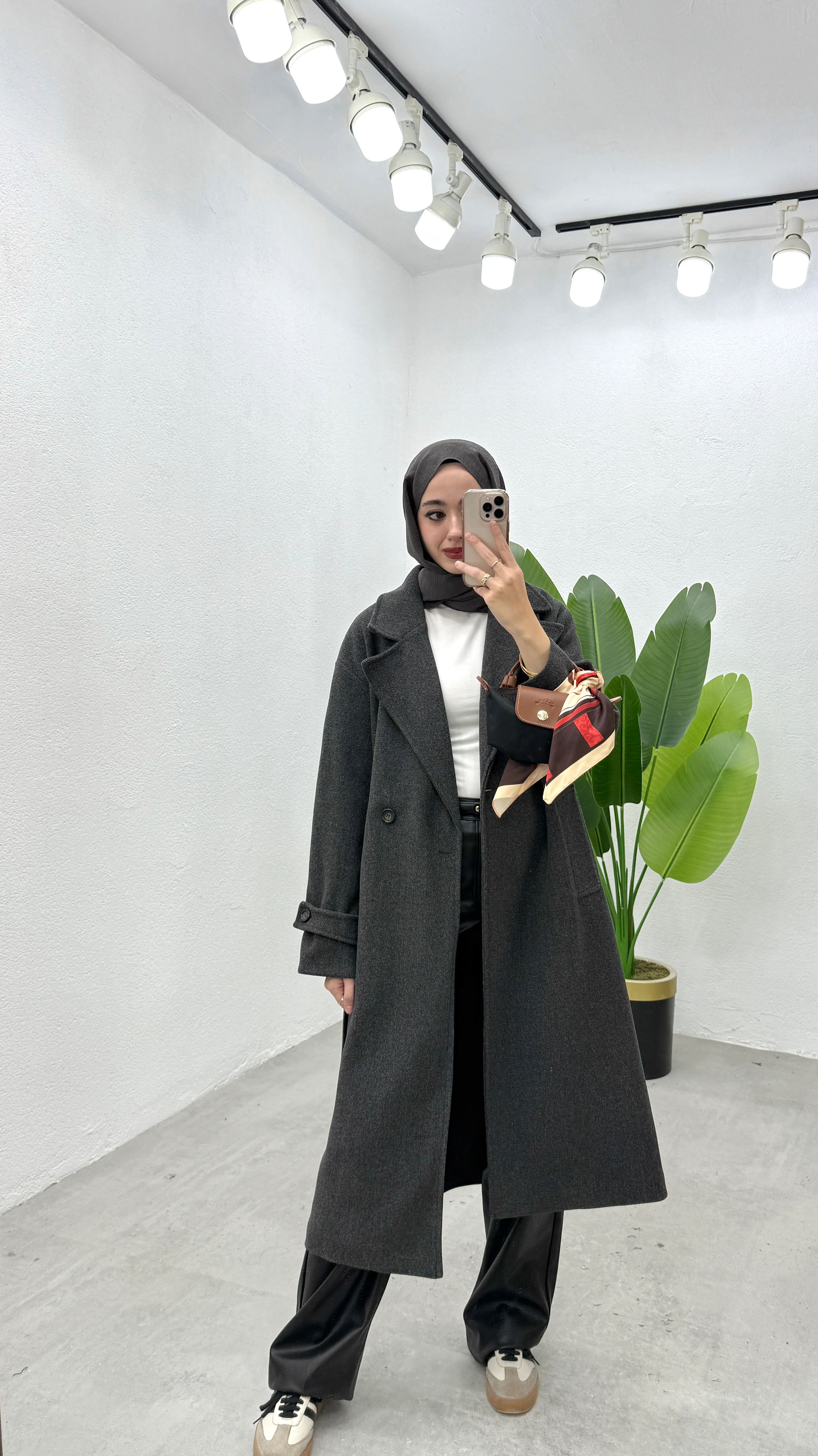 Kemerli Kaşe Kaban - Antrasit