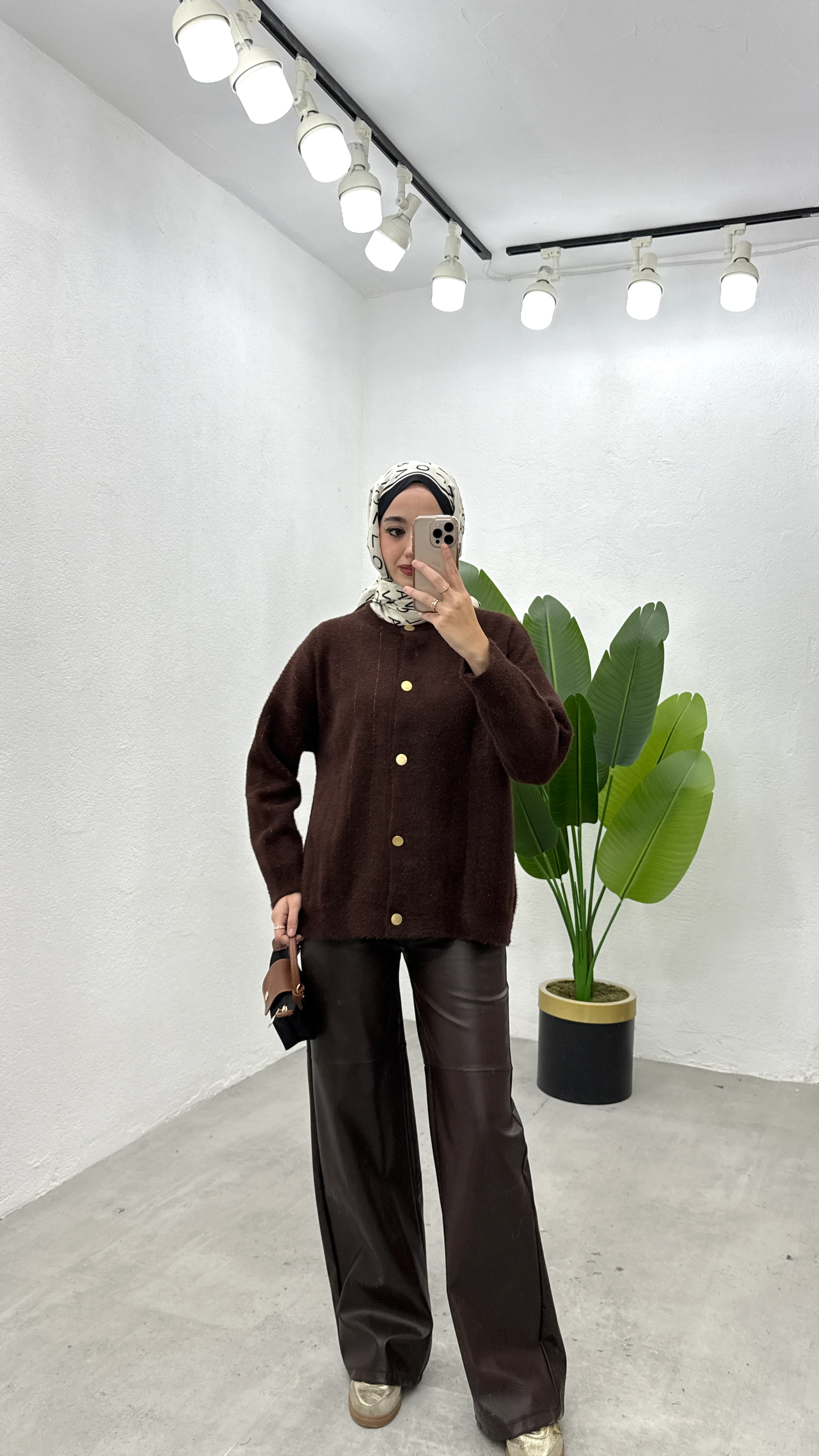 Simli Düğmeli Hırka - Kahve