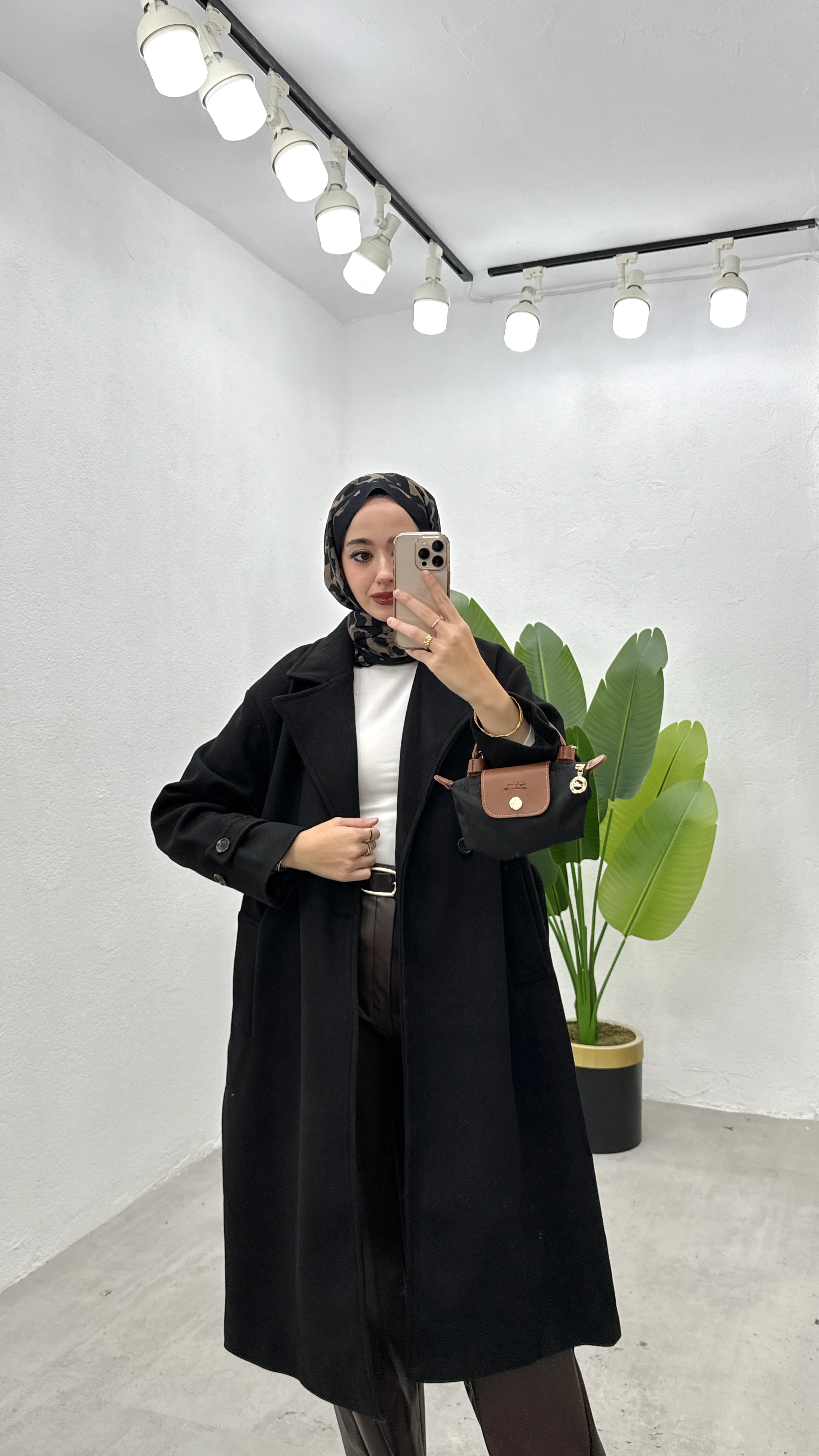 Kemerli Kaşe Kaban - Siyah