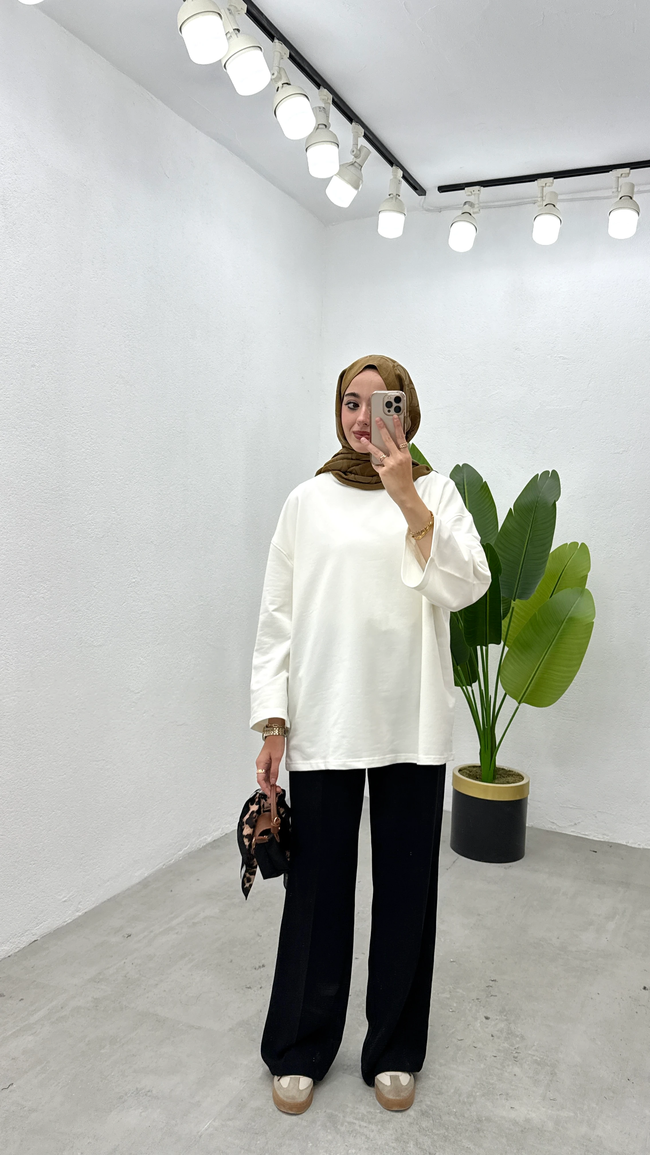 Basic Sweatshirt - Beyaz