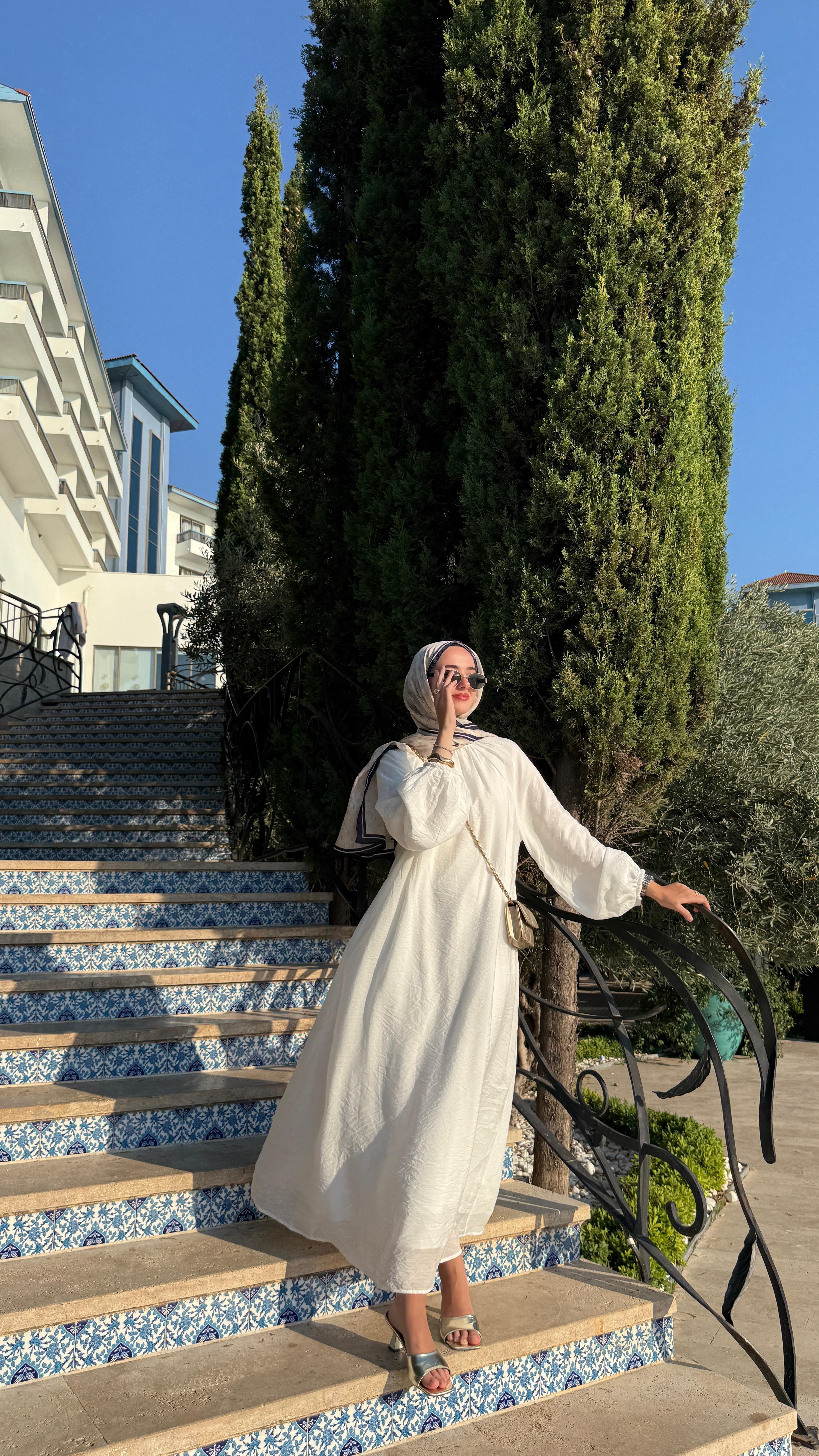 Violet Pelerin Elbise - Beyaz