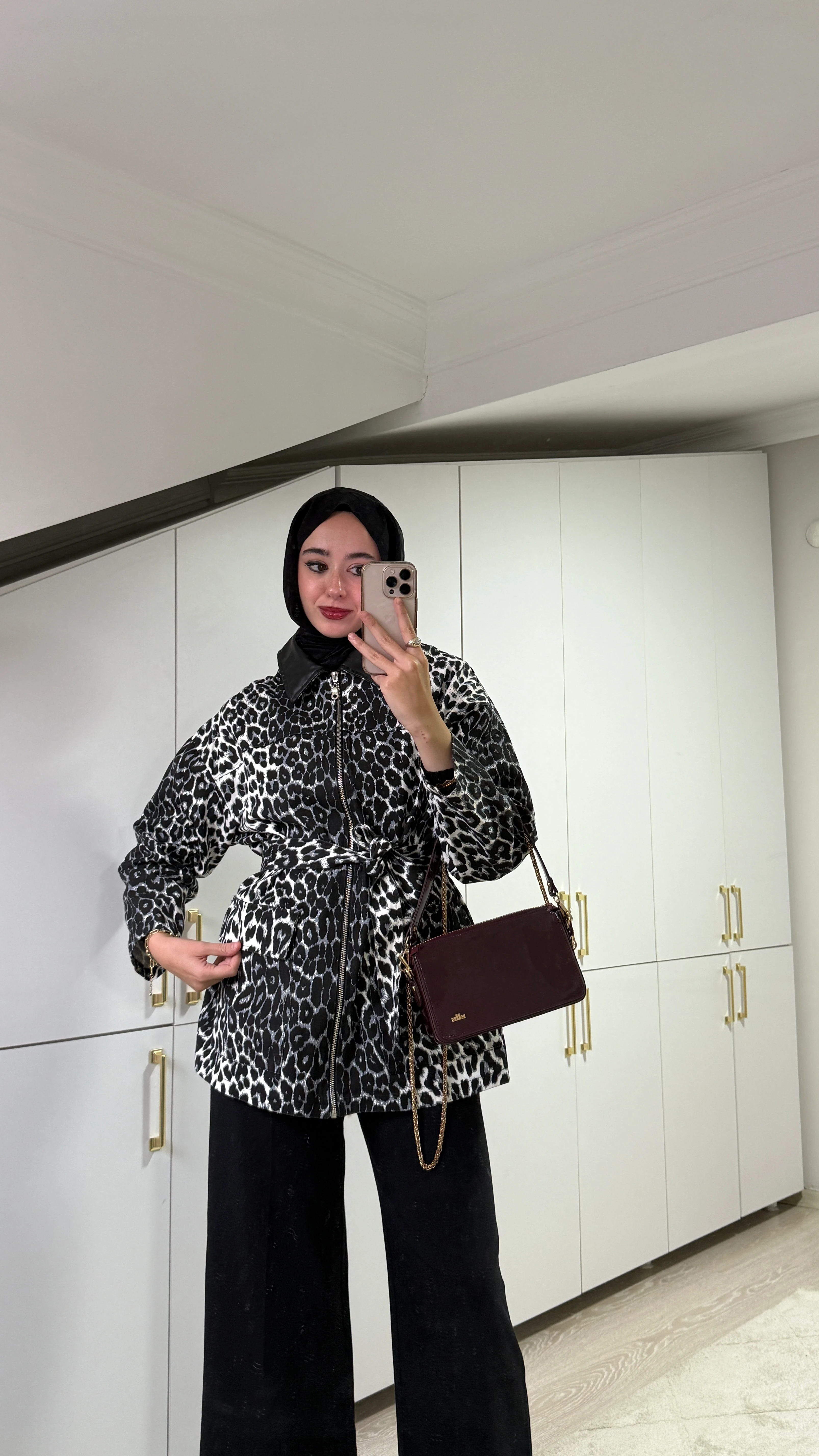 Deri Yakalı Leo Ceket