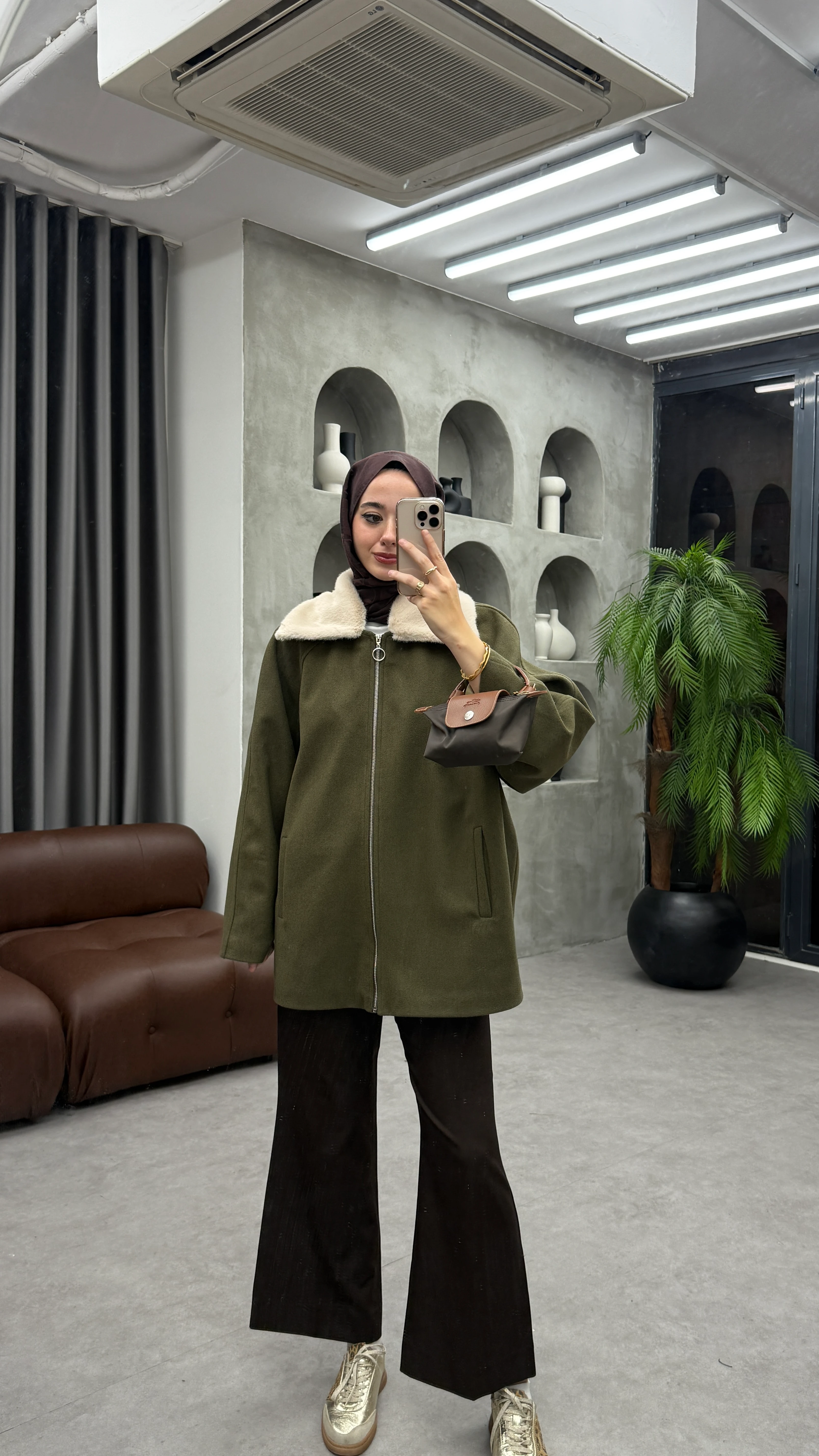 Yakası Kürklü Kaşe Mont - Yeşil