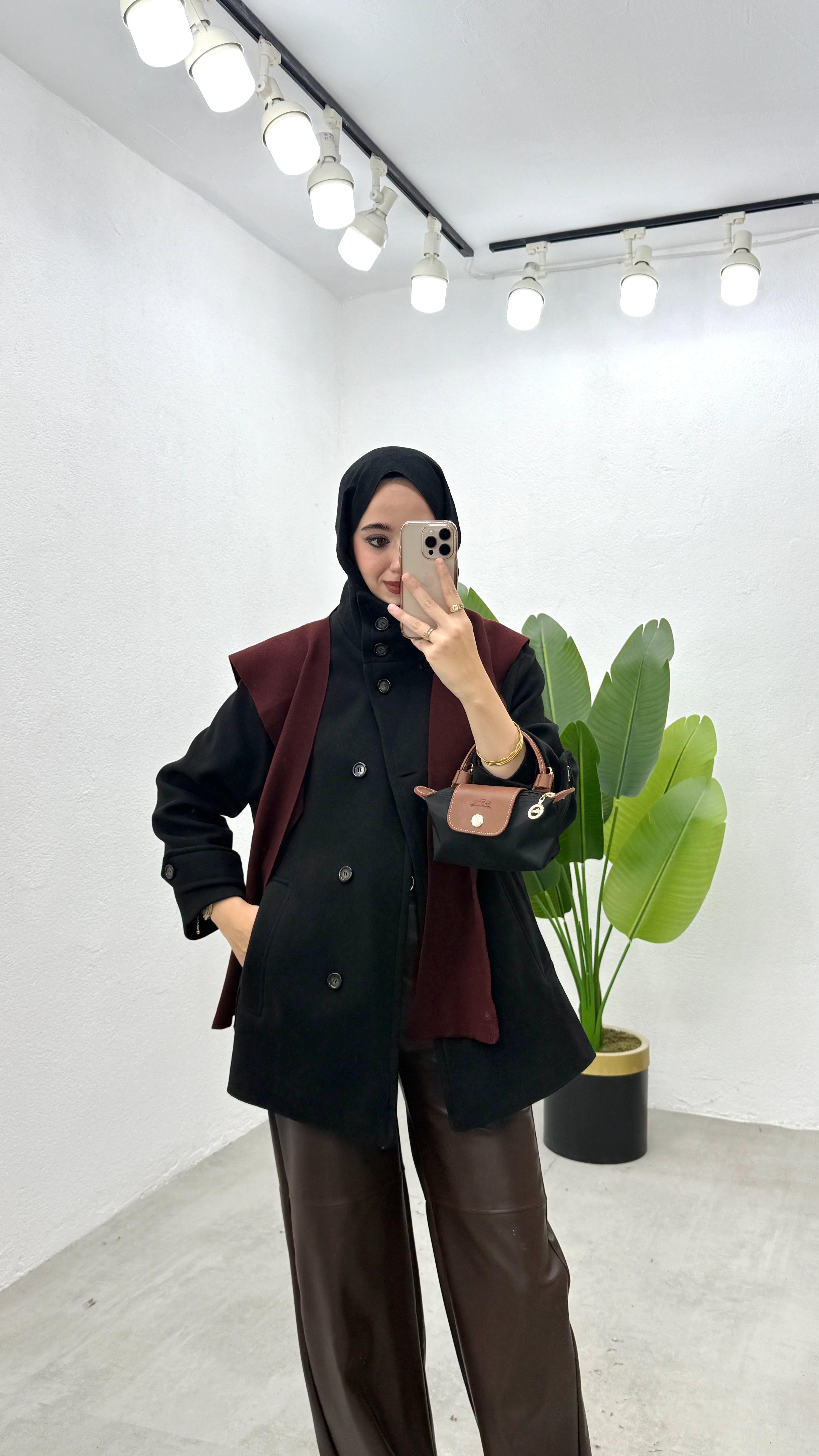 Dik Yaka Kaşe Kaban - Siyah