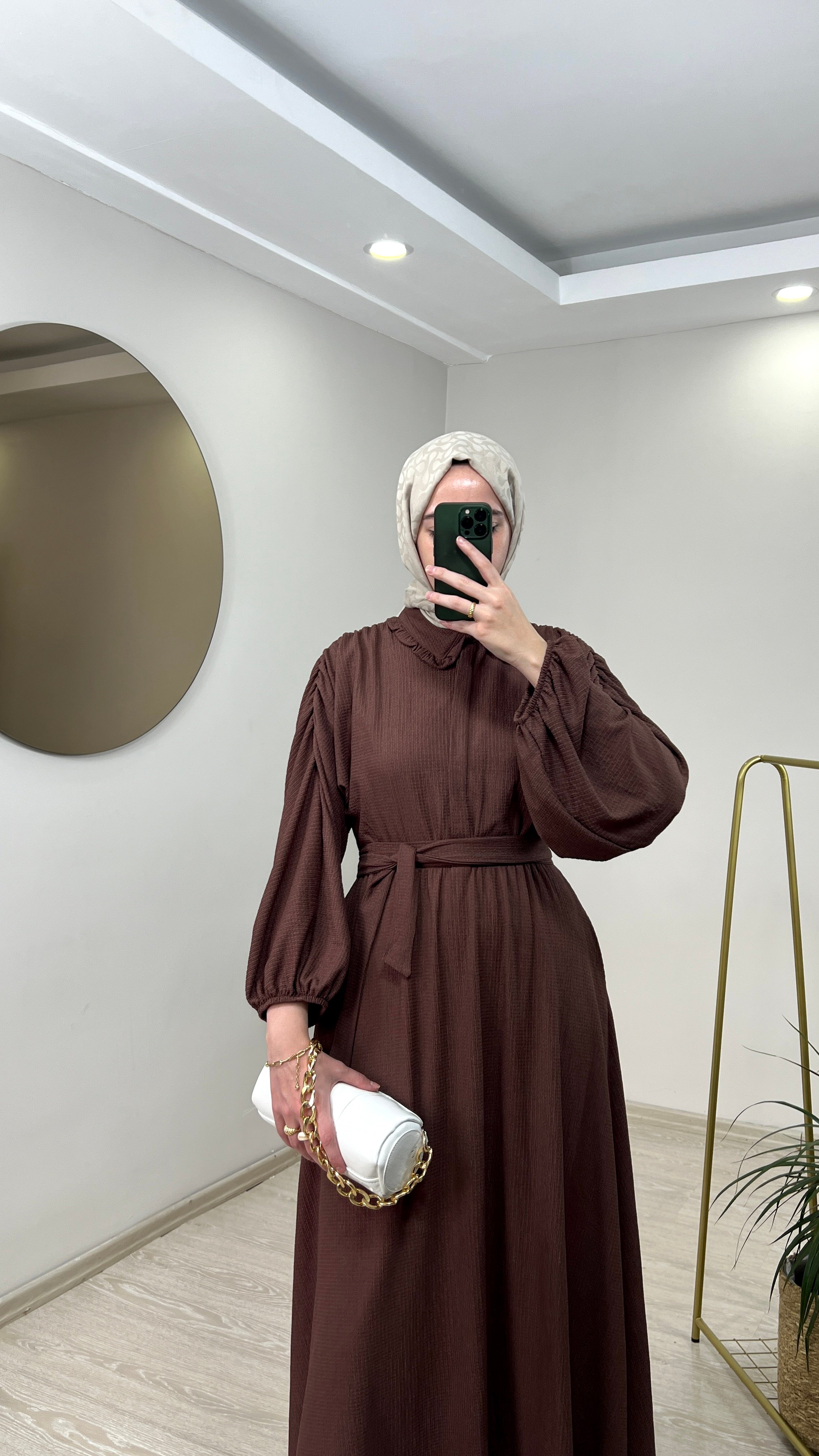 Mina Elbise