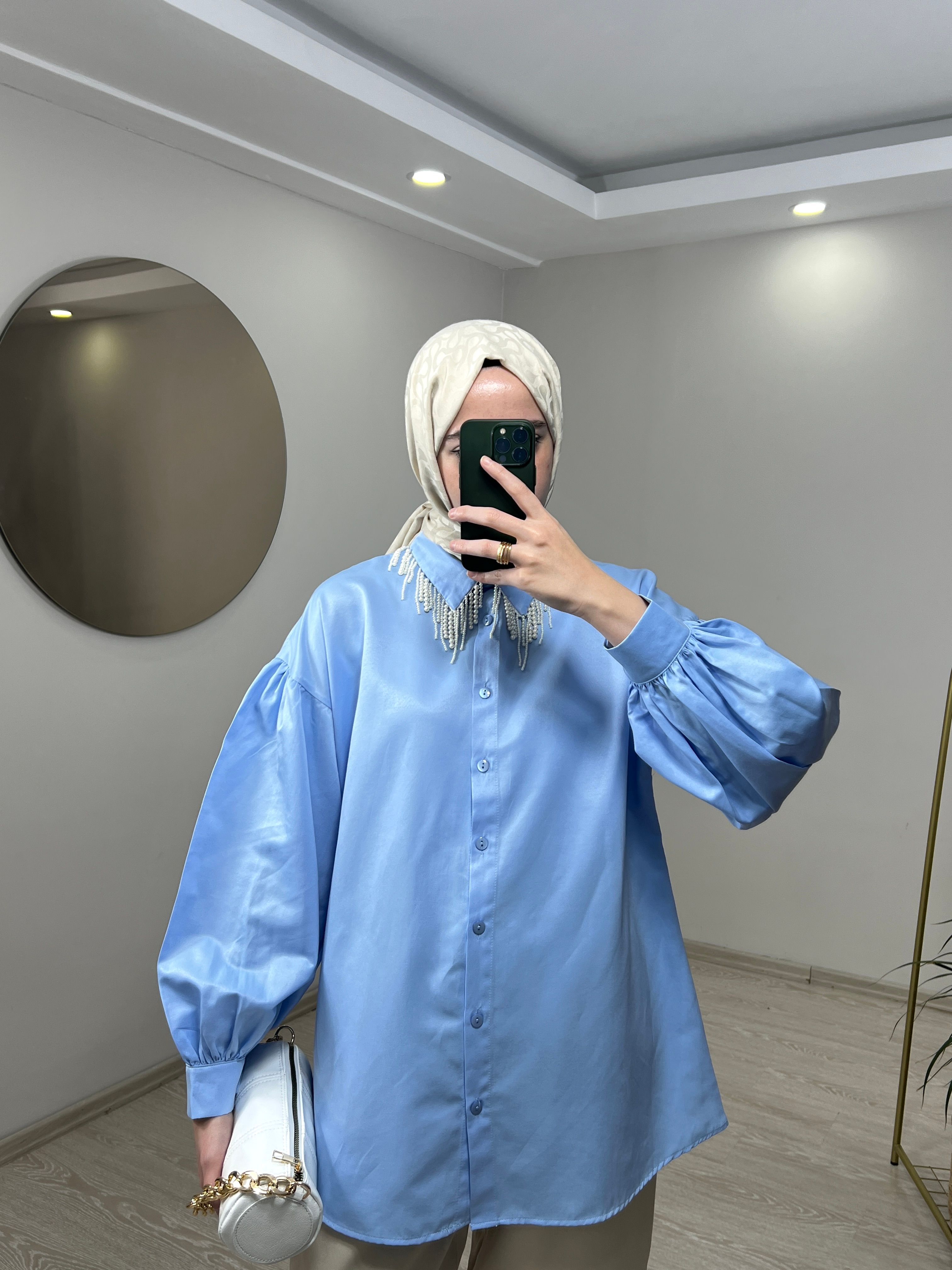 İnci Yakalı Gömlek