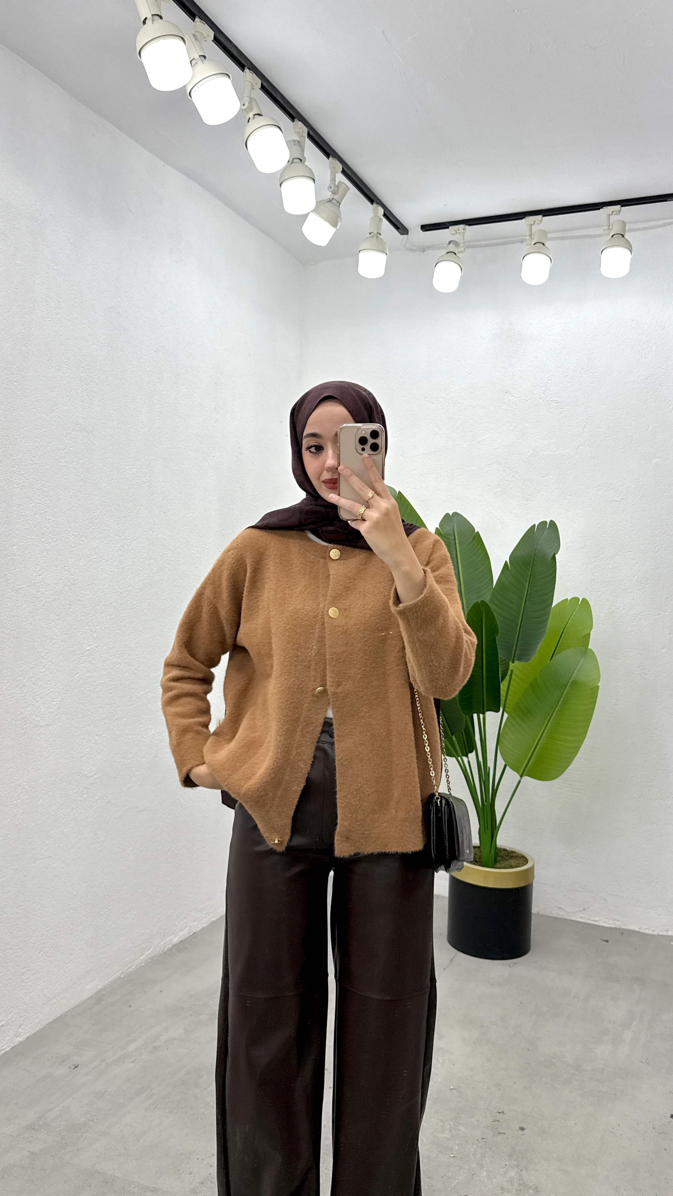 Simli Düğmeli Hırka - Camel