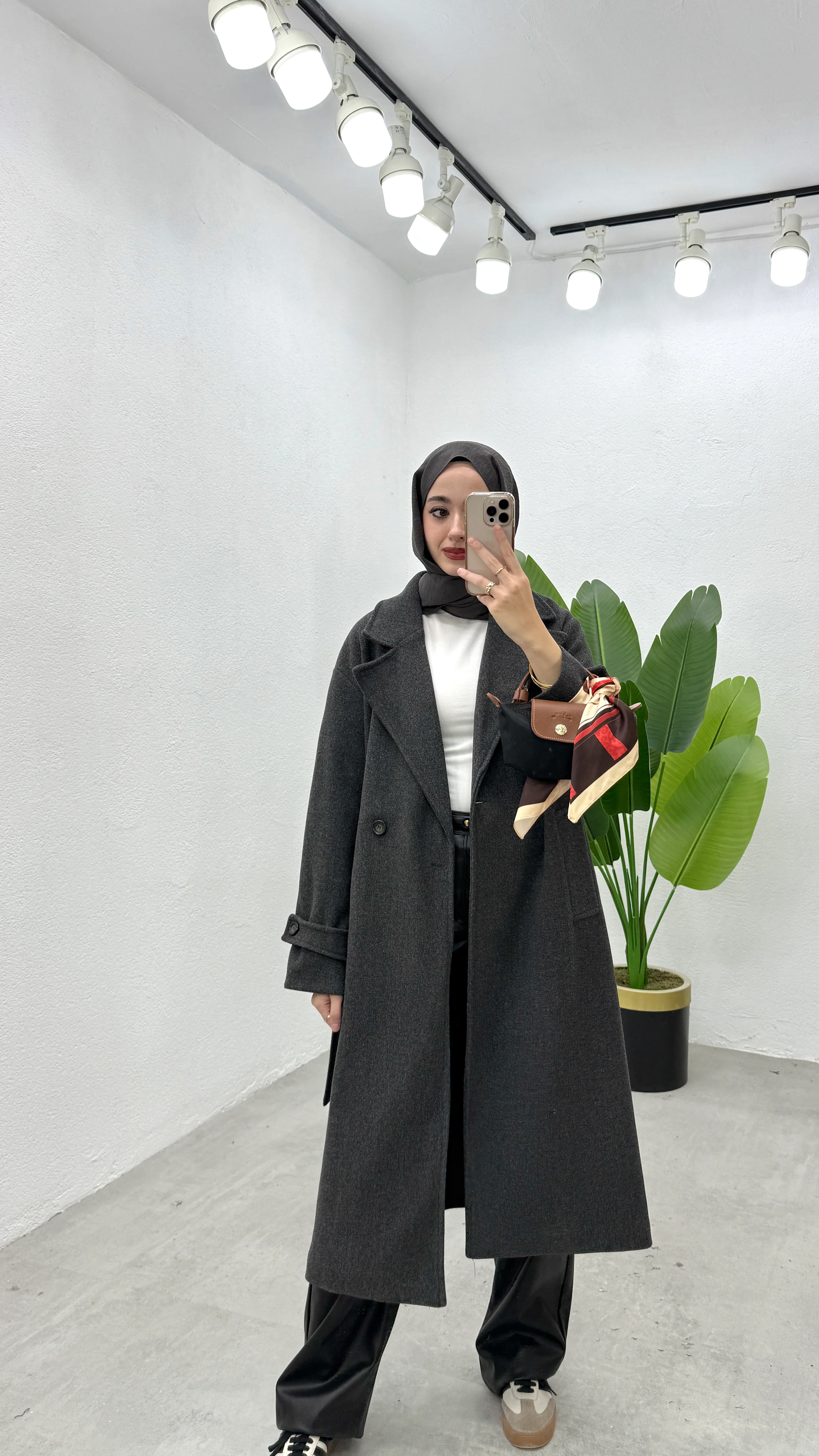 Kemerli Kaşe Kaban - Antrasit