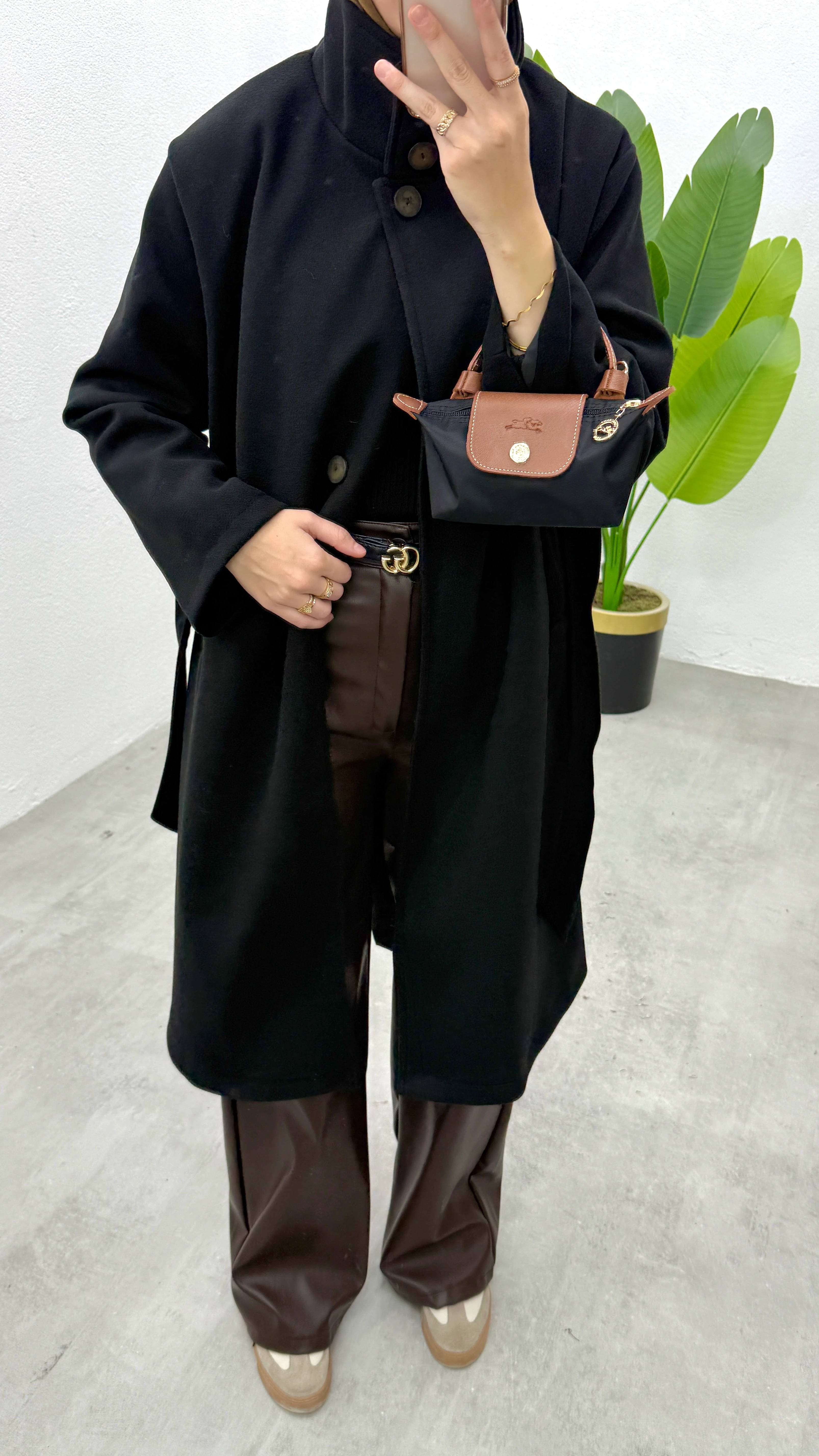 Uzun Dik Yaka Kaşe Kaban - Siyah