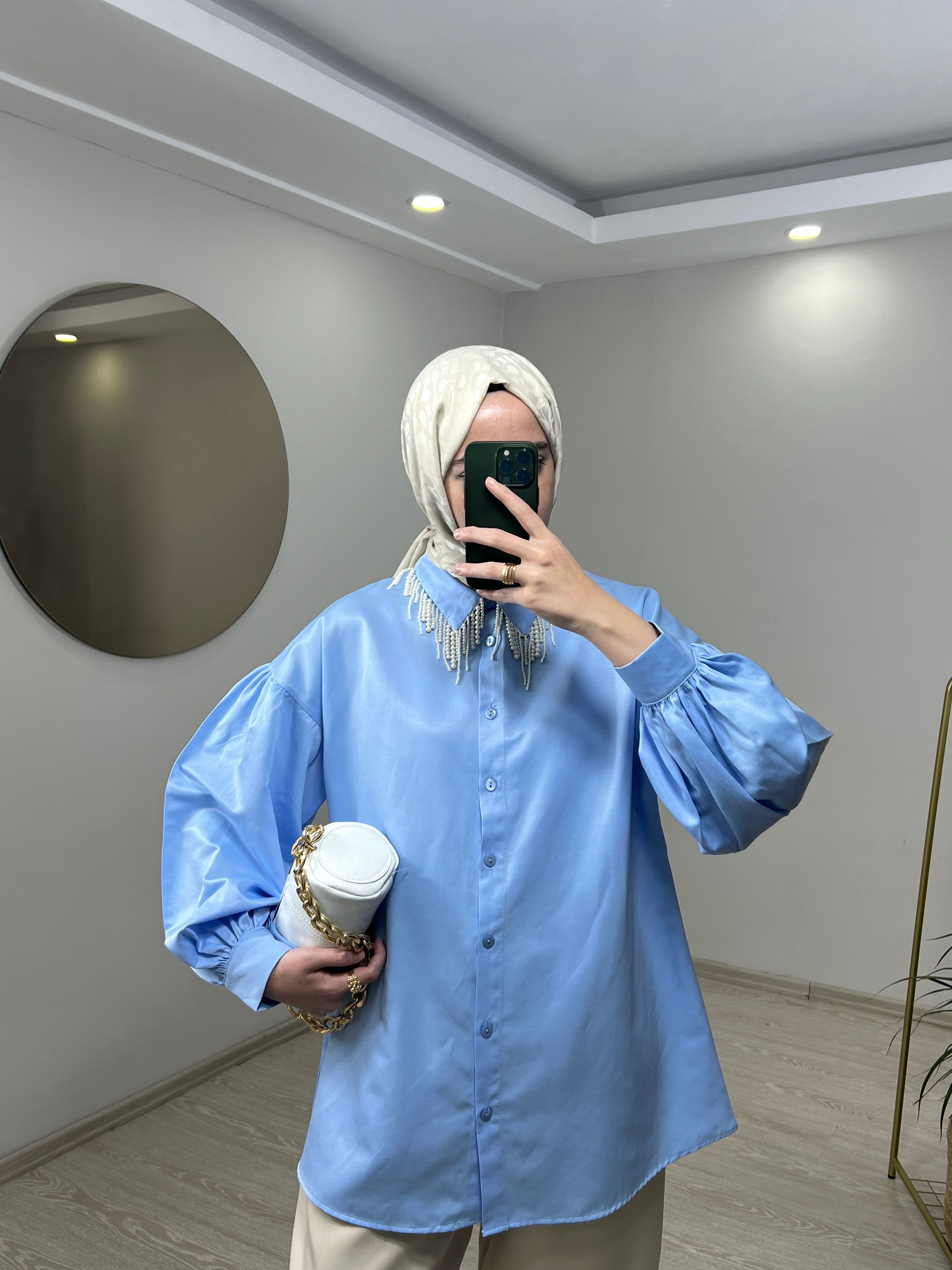 İnci Yakalı Gömlek
