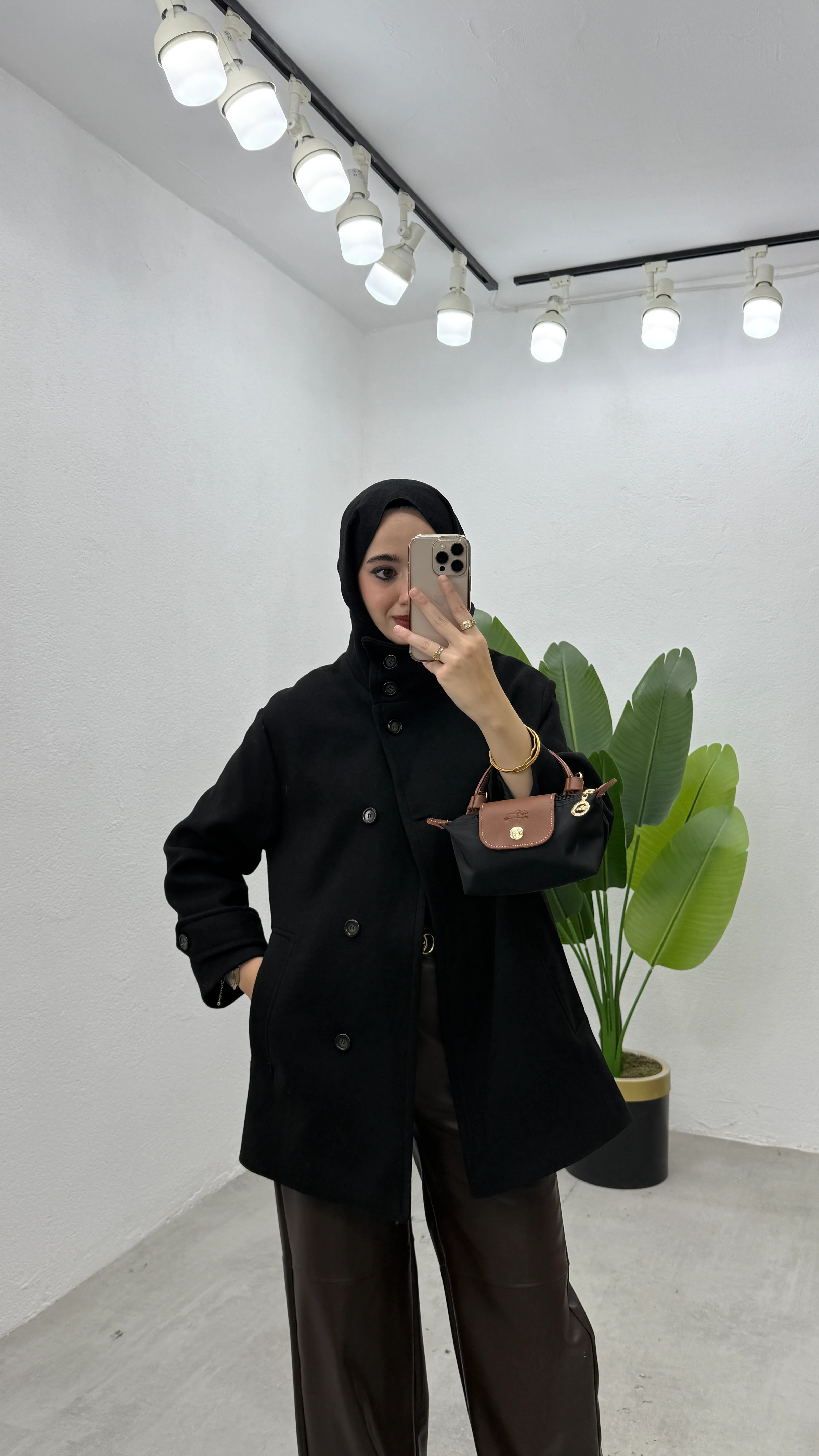 Dik Yaka Kaşe Kaban - Siyah