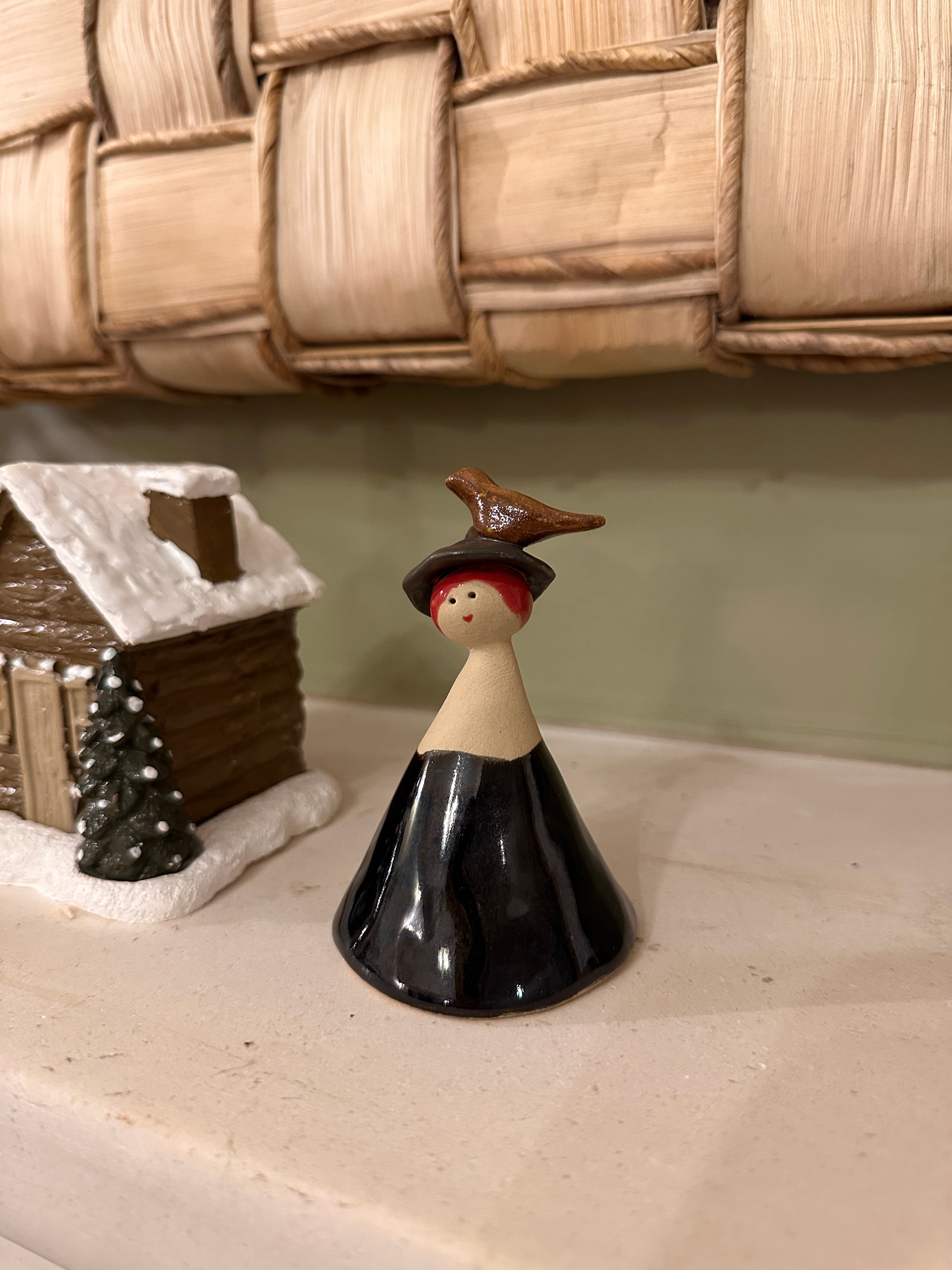 Veronika Mini 