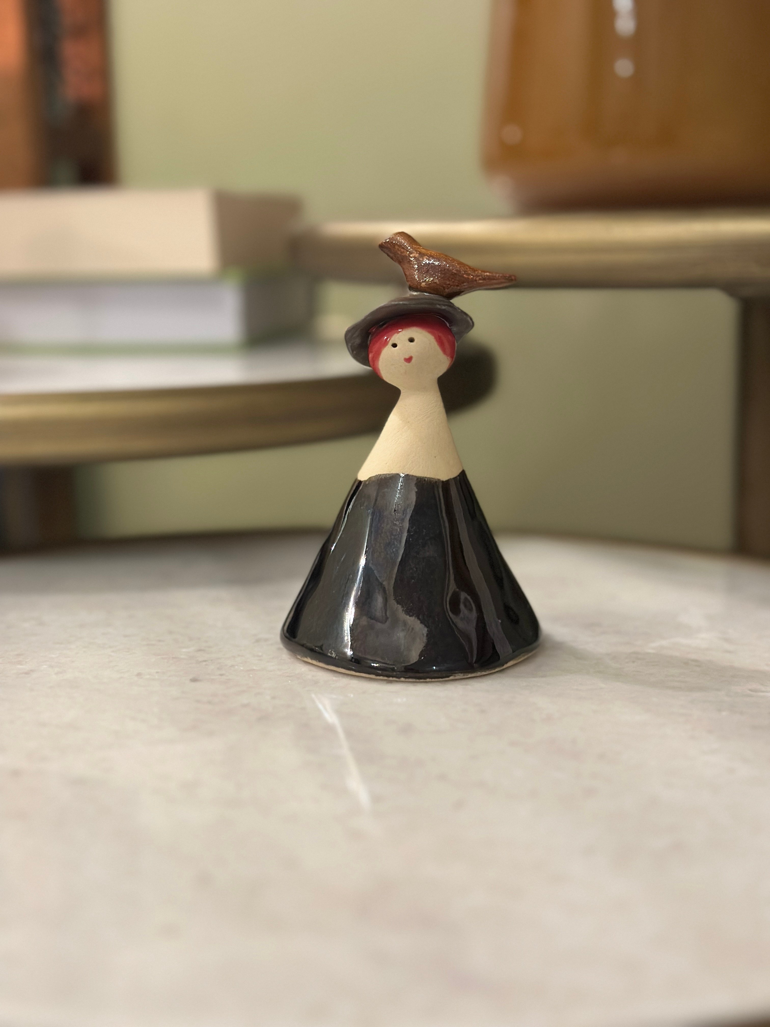 Veronika Mini 