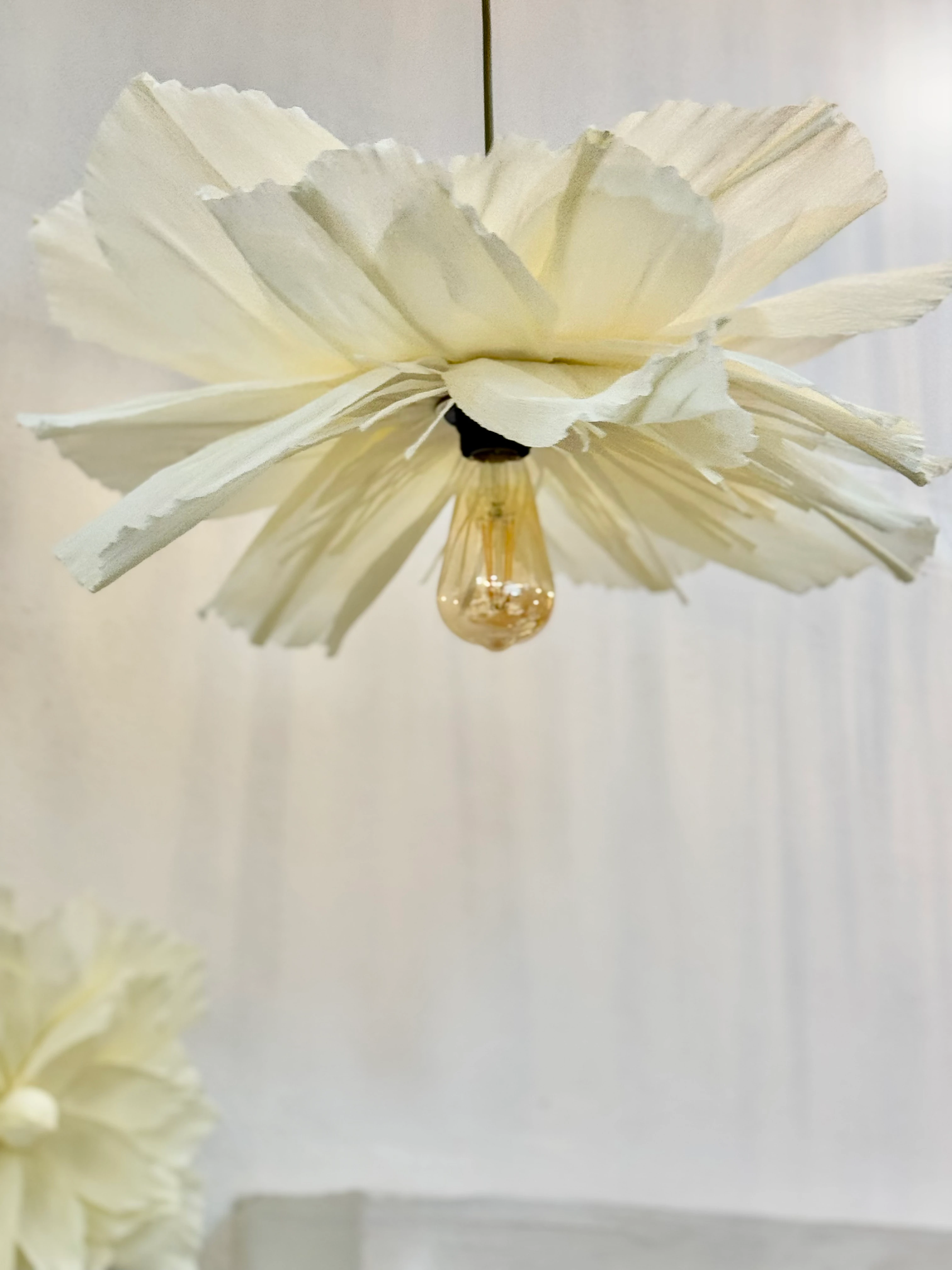 İtalyan Krapon Kağıt Krem Flora El Yapımı Sarkıt Avize