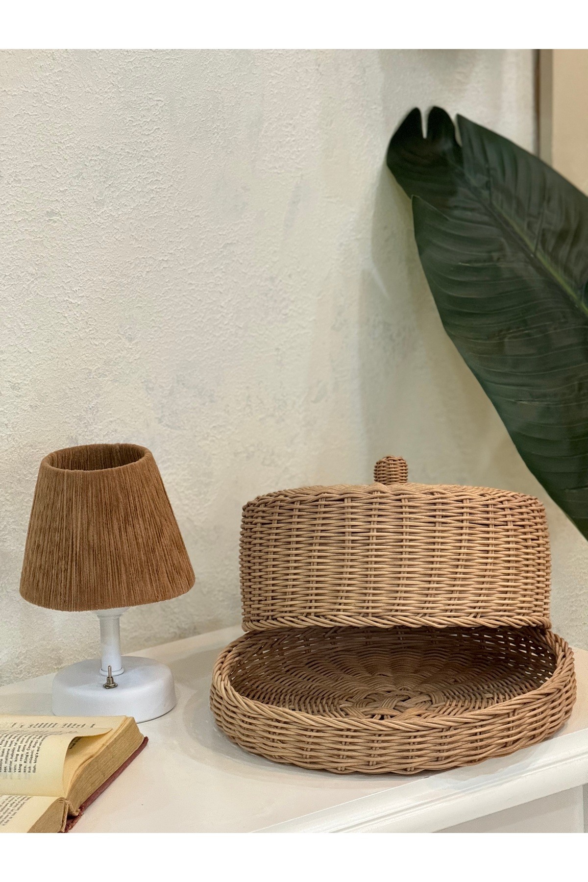 Rattan Kahverengi Bohem Bambu Kapaklı Fanus, Hasır Sunum, Sunumluk Servis Standı