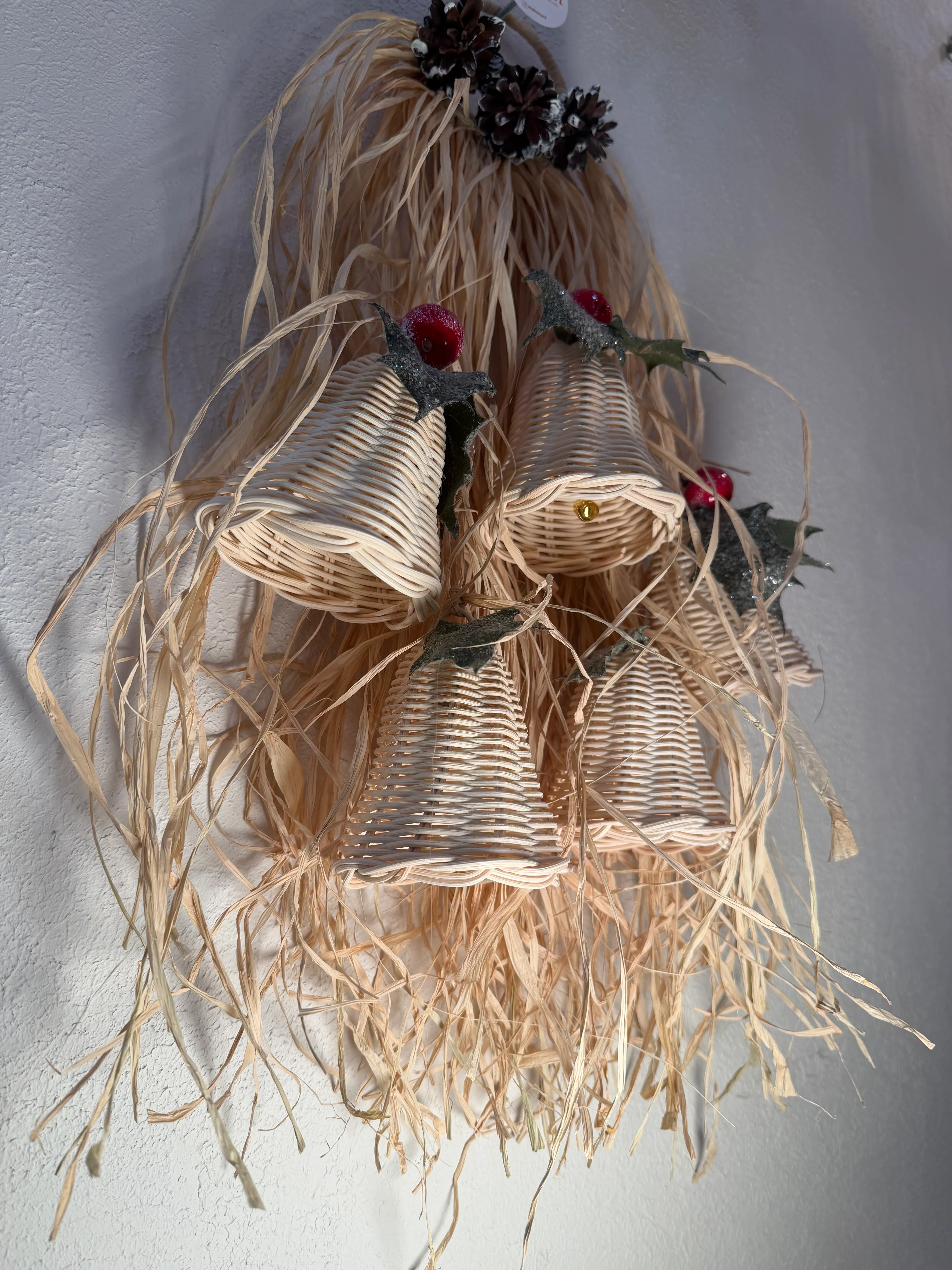 Christmas Themed Door Ornament with Bell - Wind Rose