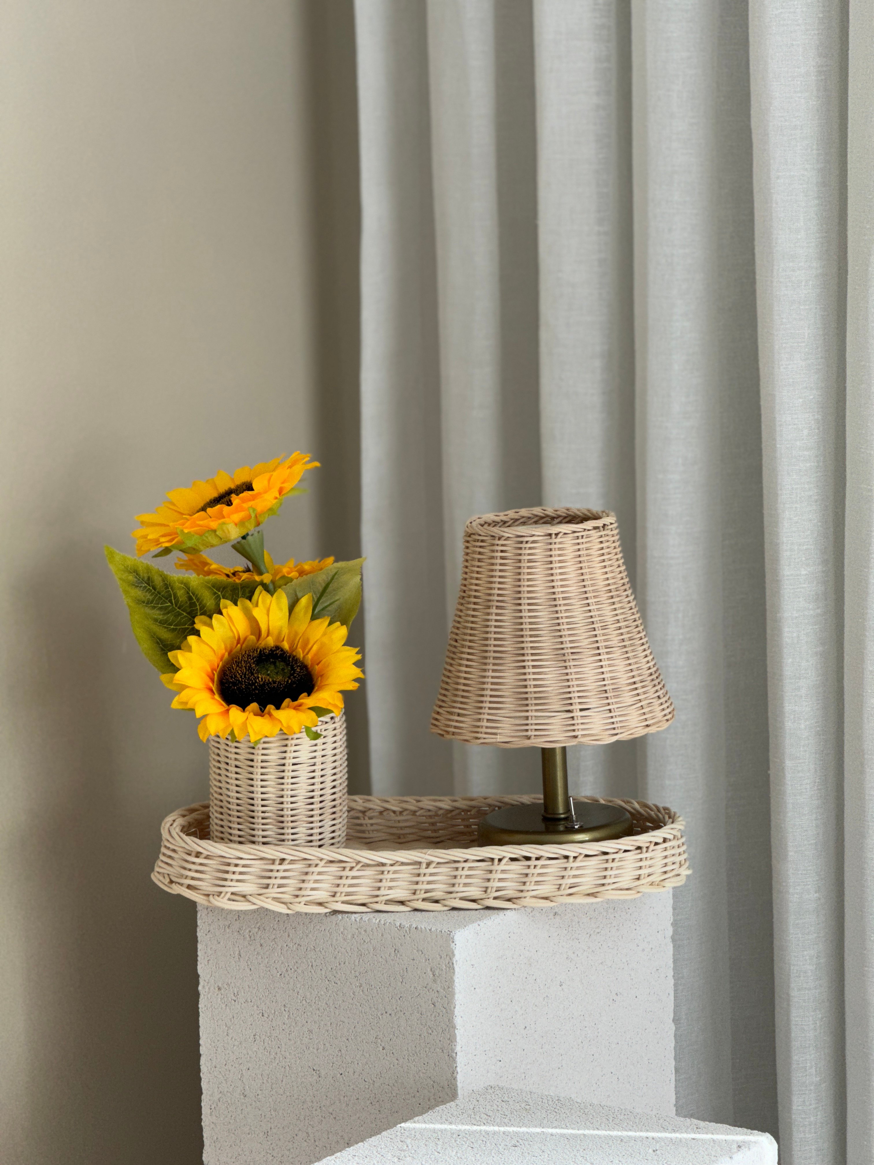 4'lü Rattan Masa Lambası - Alt Eskitme Gold & Düzenleyici & Vazo & Ayçiçeği 