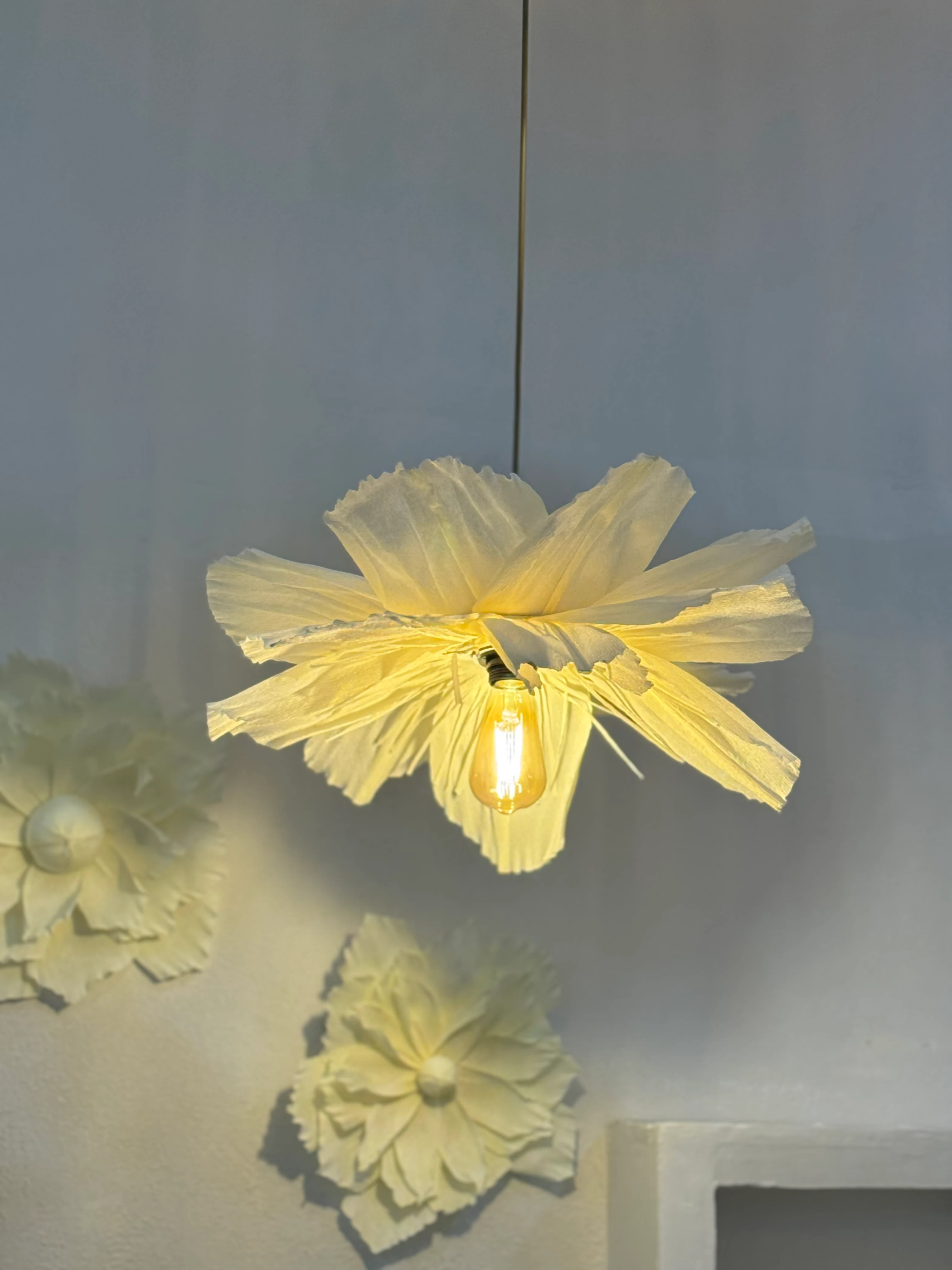 İtalyan Krapon Kağıt Krem Flora El Yapımı Sarkıt Avize - Cream