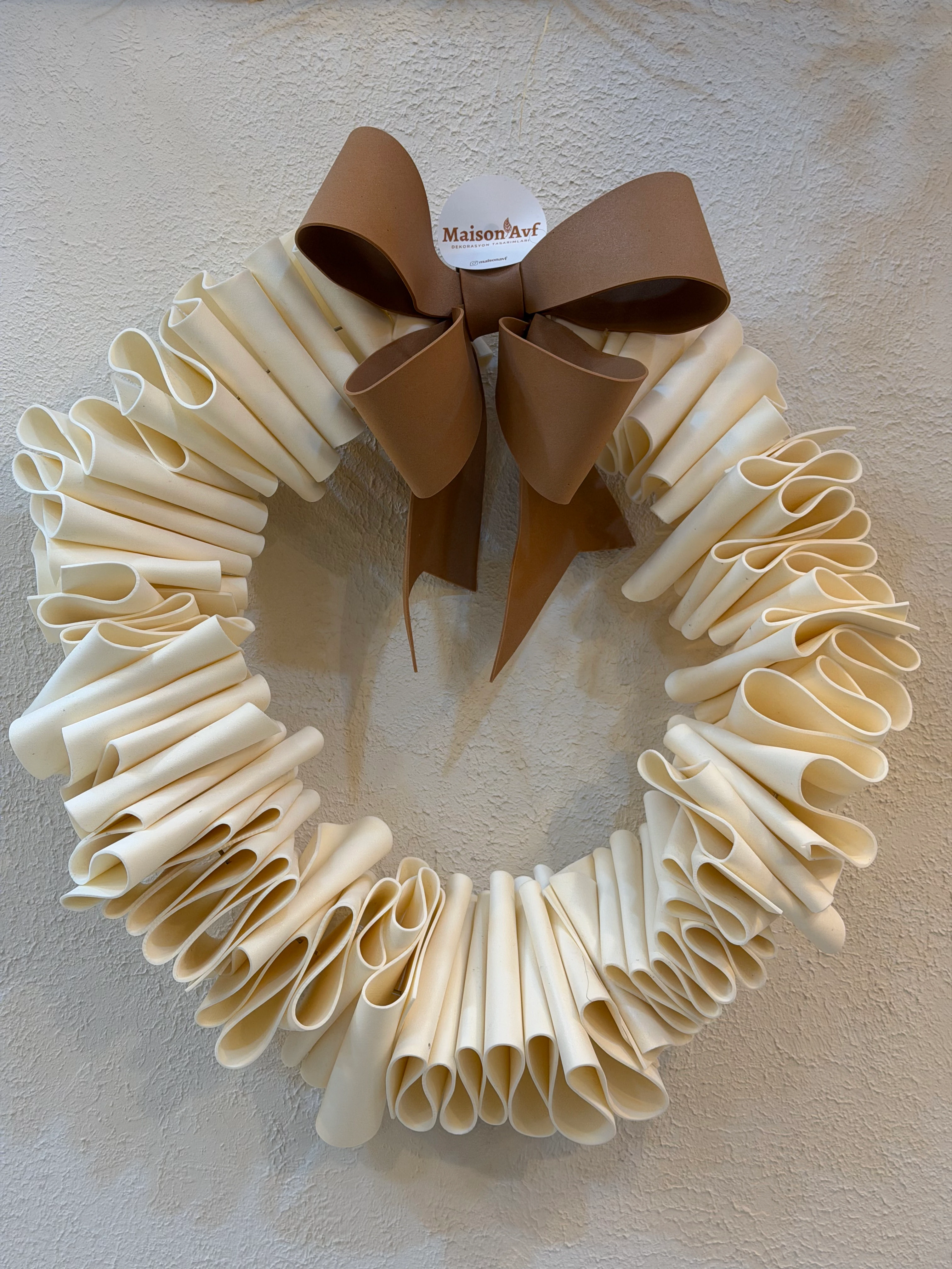 Krem Eva Kahverengi Fiyonk Dekoratif Kapı & Duvar Süsü