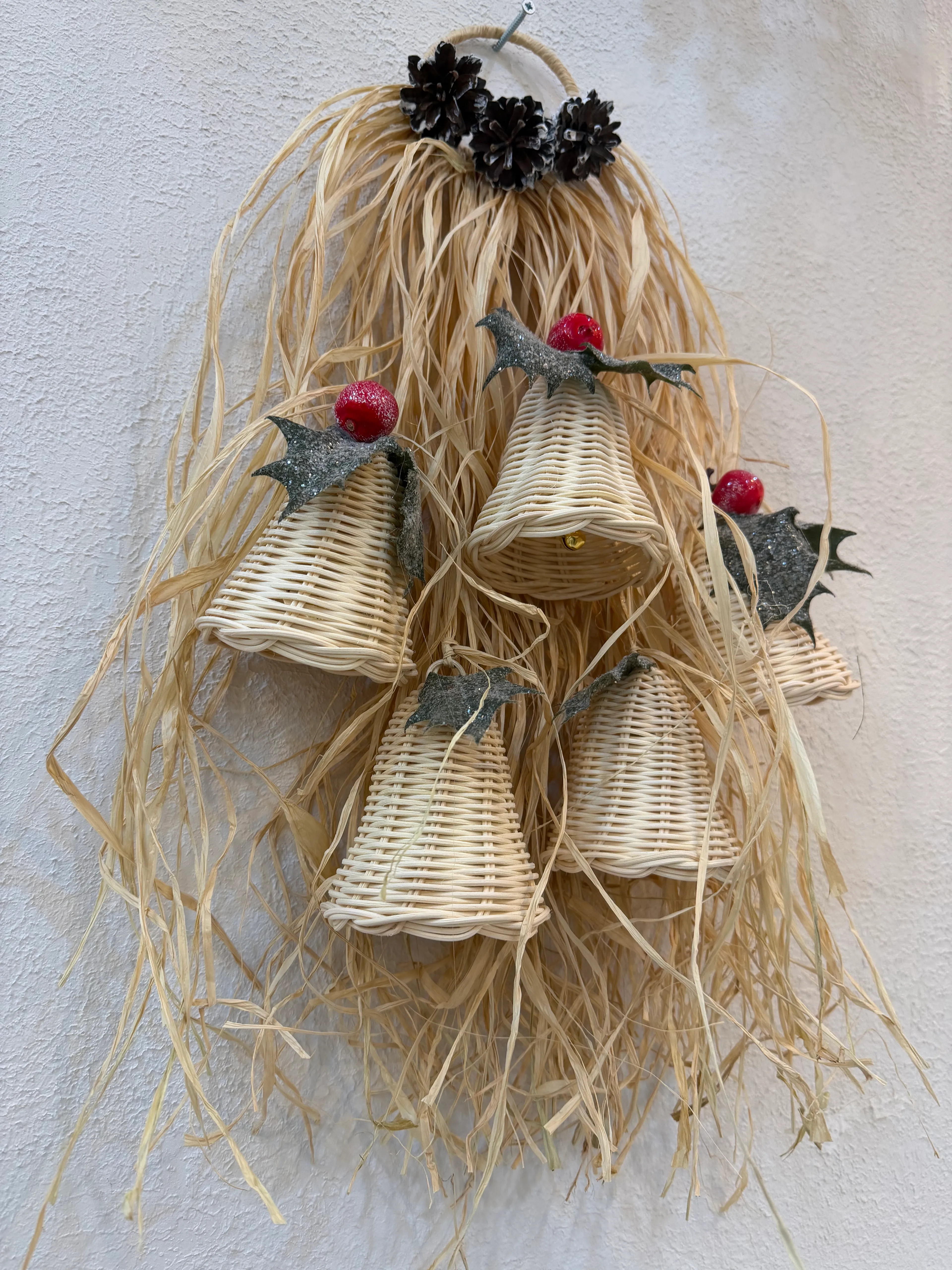 Christmas Themed Door Ornament with Bell - Wind Rose