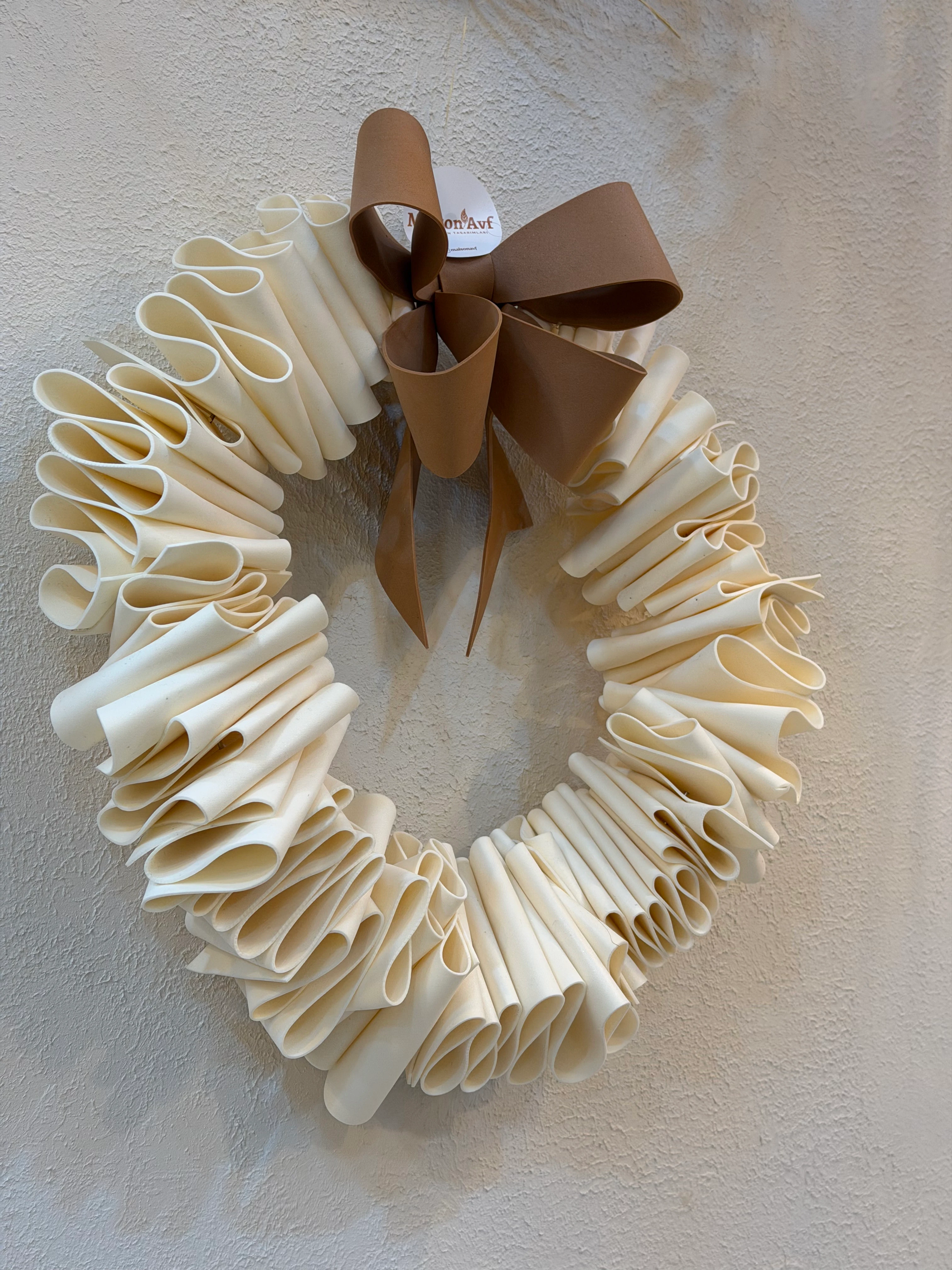 Krem Eva Kahverengi Fiyonk Dekoratif Kapı & Duvar Süsü