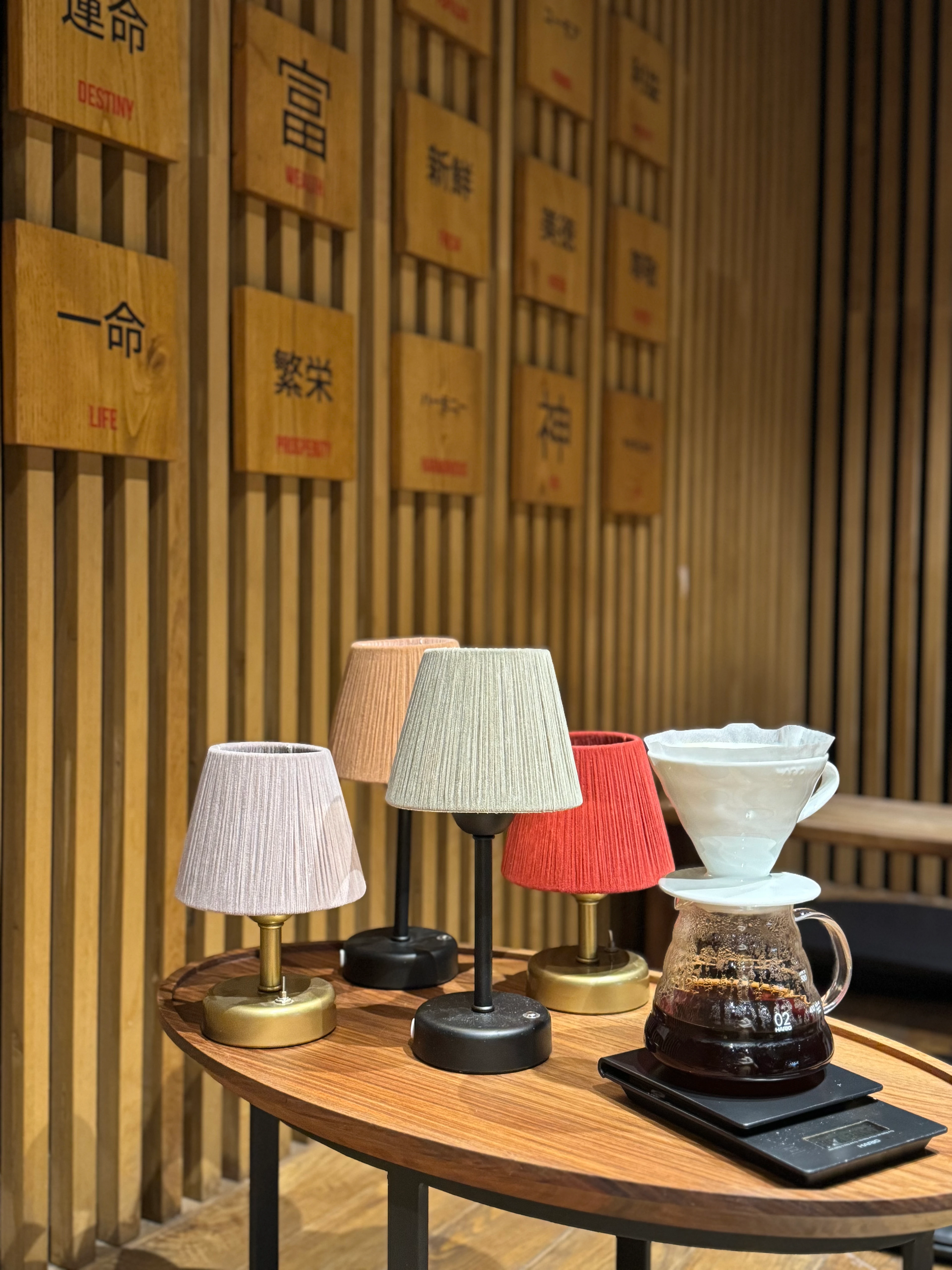 Bordo Kadife Süet Kablosuz Pilli Masa Lambası - Alt Eskitme Gold