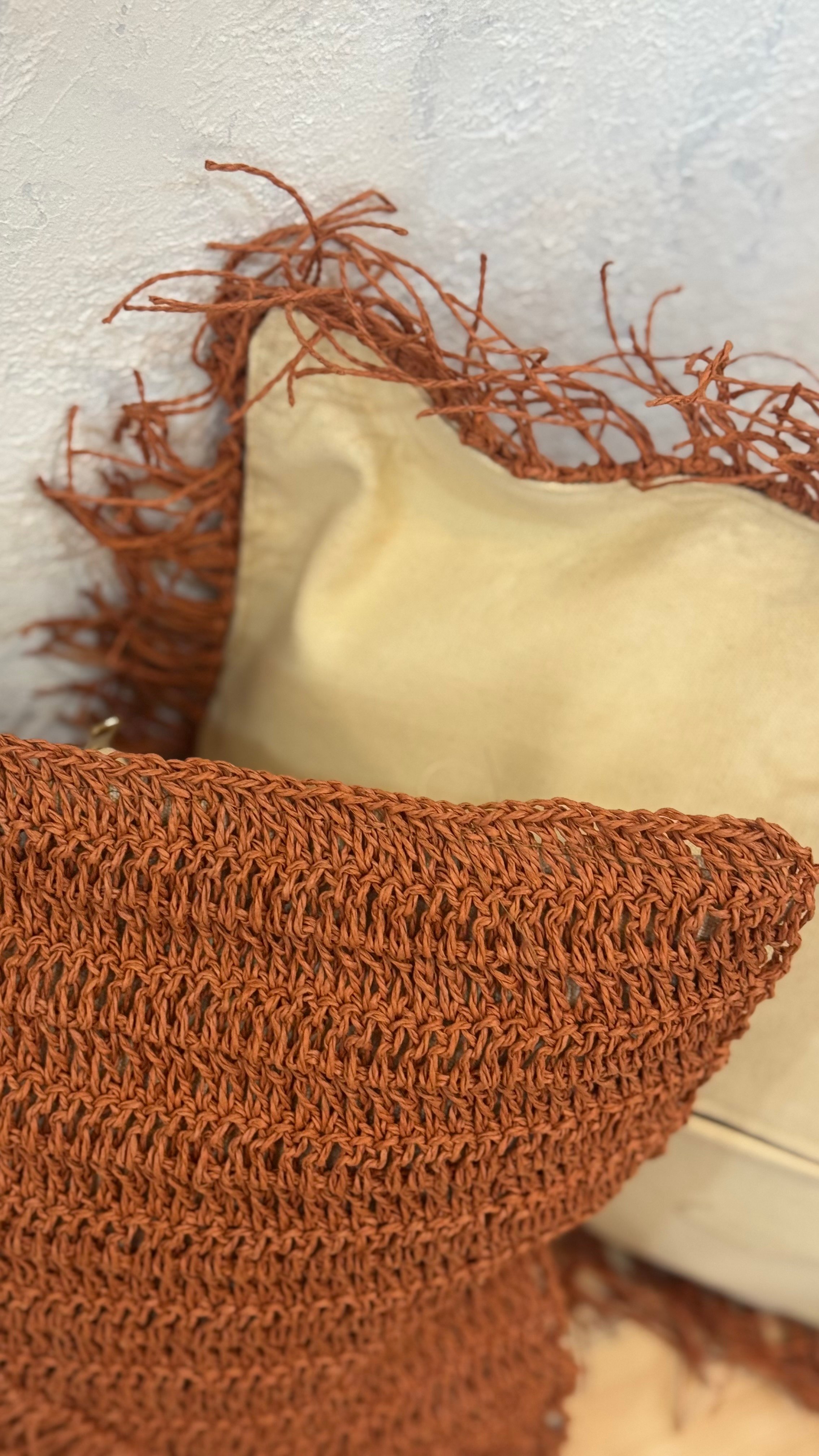Kiremit Yan Detaylı Kırlent Kılıfı 50 X 50 cm