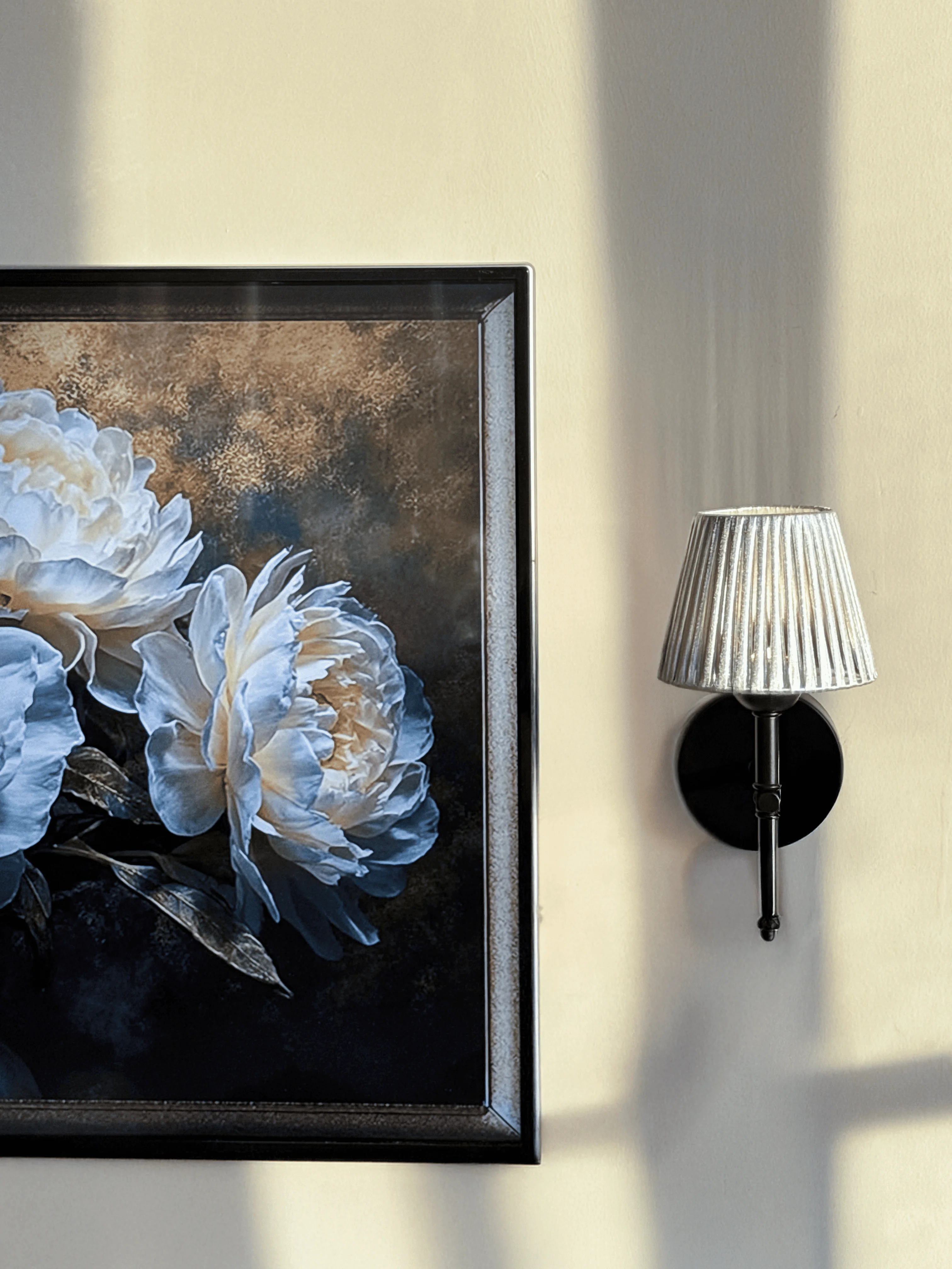 Gümüş Deri Tasarım Kablosuz Pilli Aplik - Alt Siyah