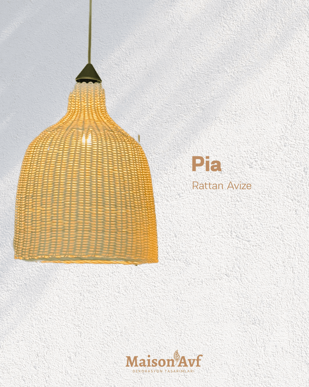 Pia Rattan Avize