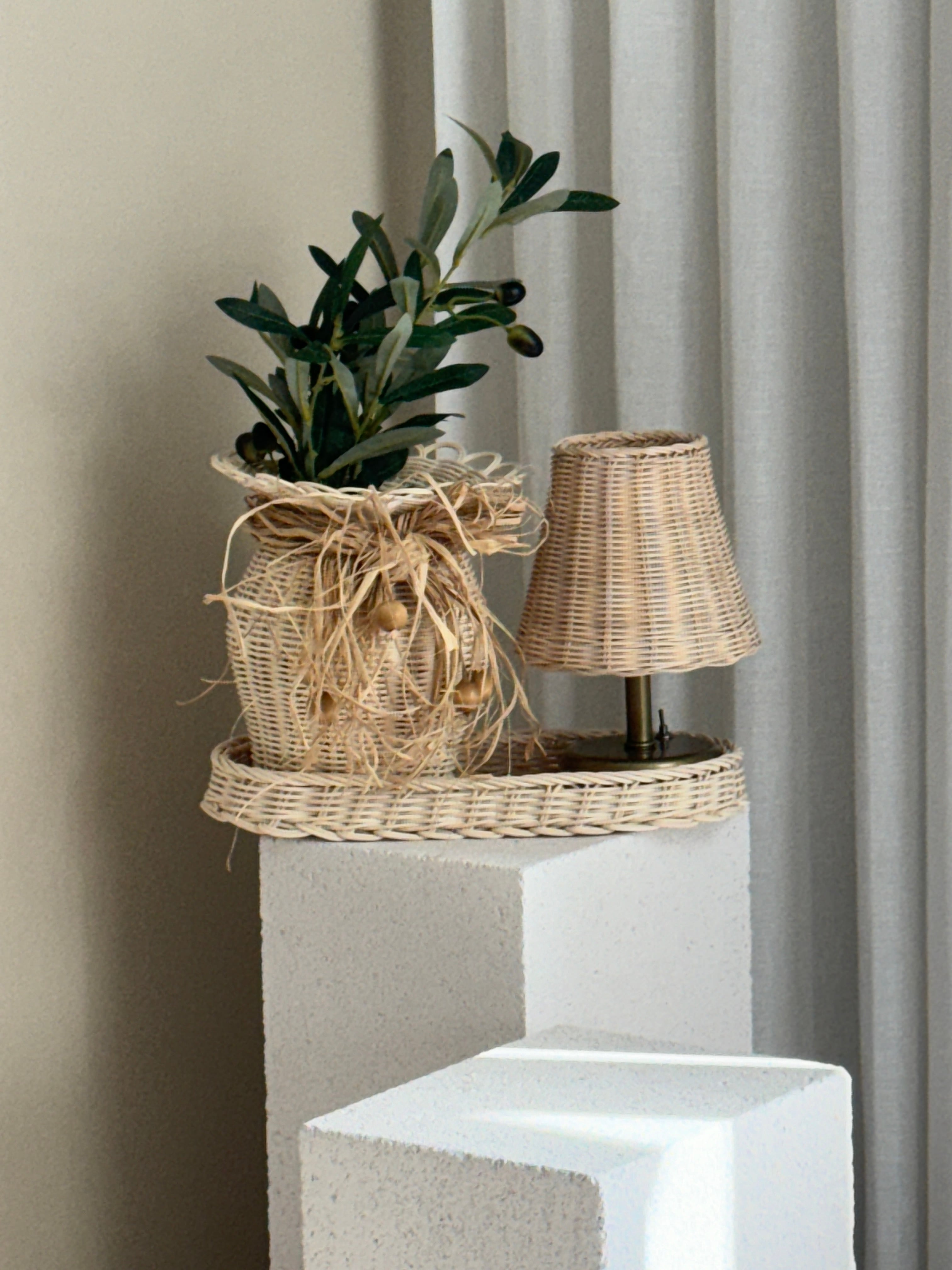 4'lü Rattan Masa Lambası - Alt Eskitme Gold & Düzenleyici & Vazo & Zeytin Dalı Set