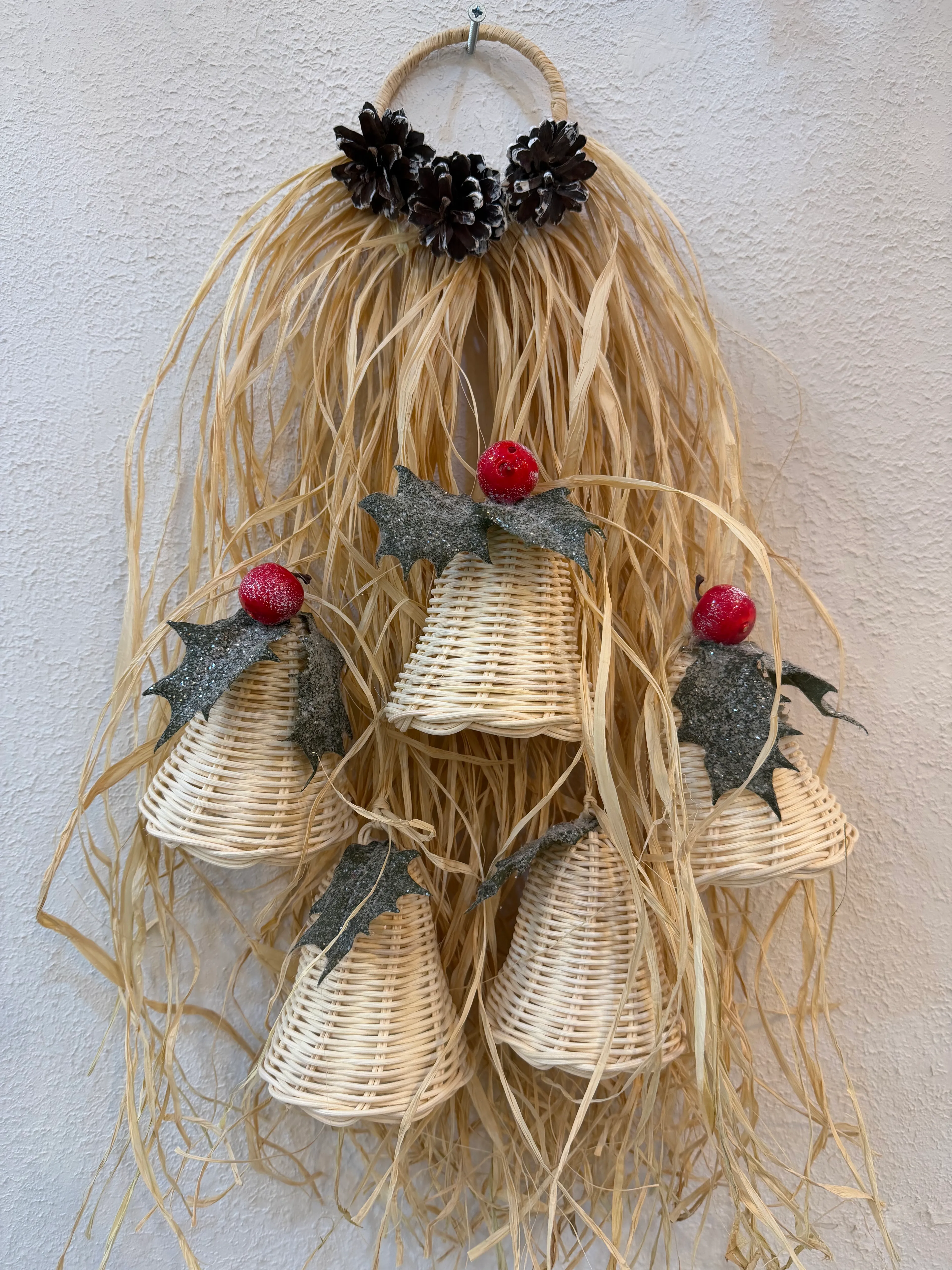 Christmas Themed Door Ornament with Bell - Wind Rose